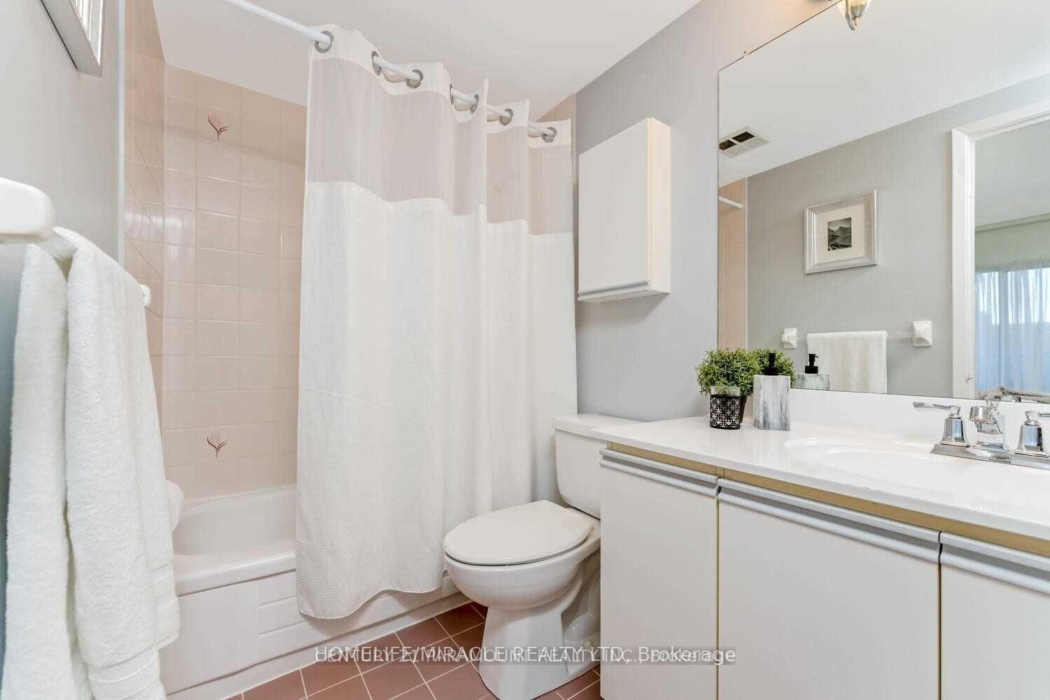 Photo 22 of Unit 418, 2199 Sixth Line, Oakville, River Oaks — HOMEH