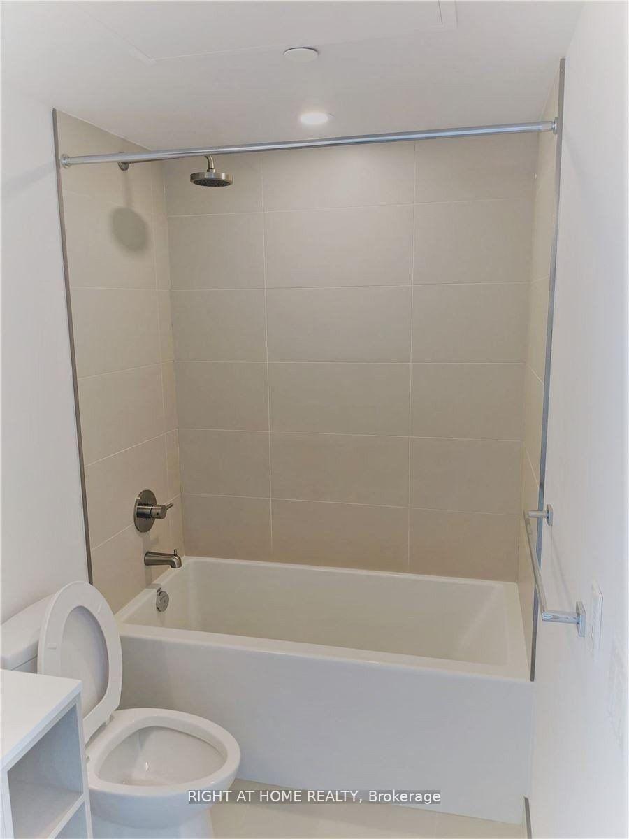 Photo 7 of Unit 1021, 19 Western Battery Road, Toronto, Niagara — HOMEH
