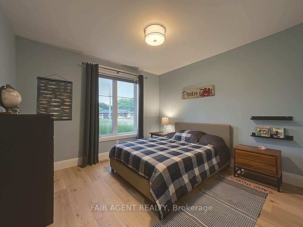 Photo 13 of 93 Woodland Drive, Norfolk, Pine Grove — HOMEH