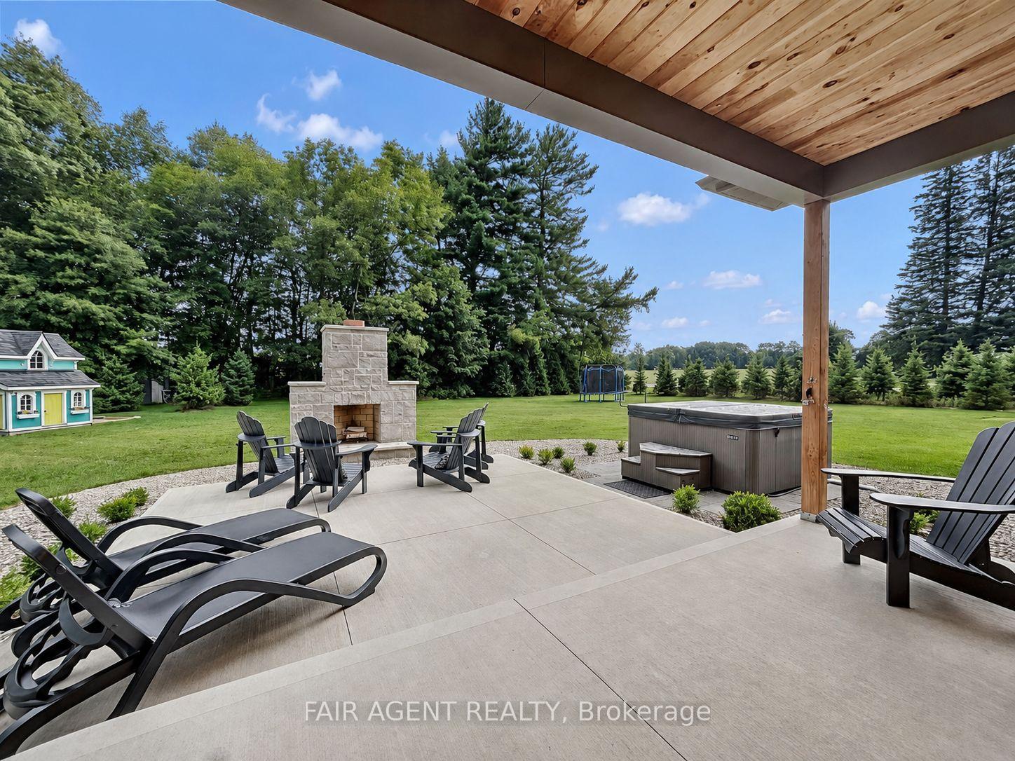 Photo 18 of 93 Woodland Drive, Norfolk, Pine Grove — HOMEH