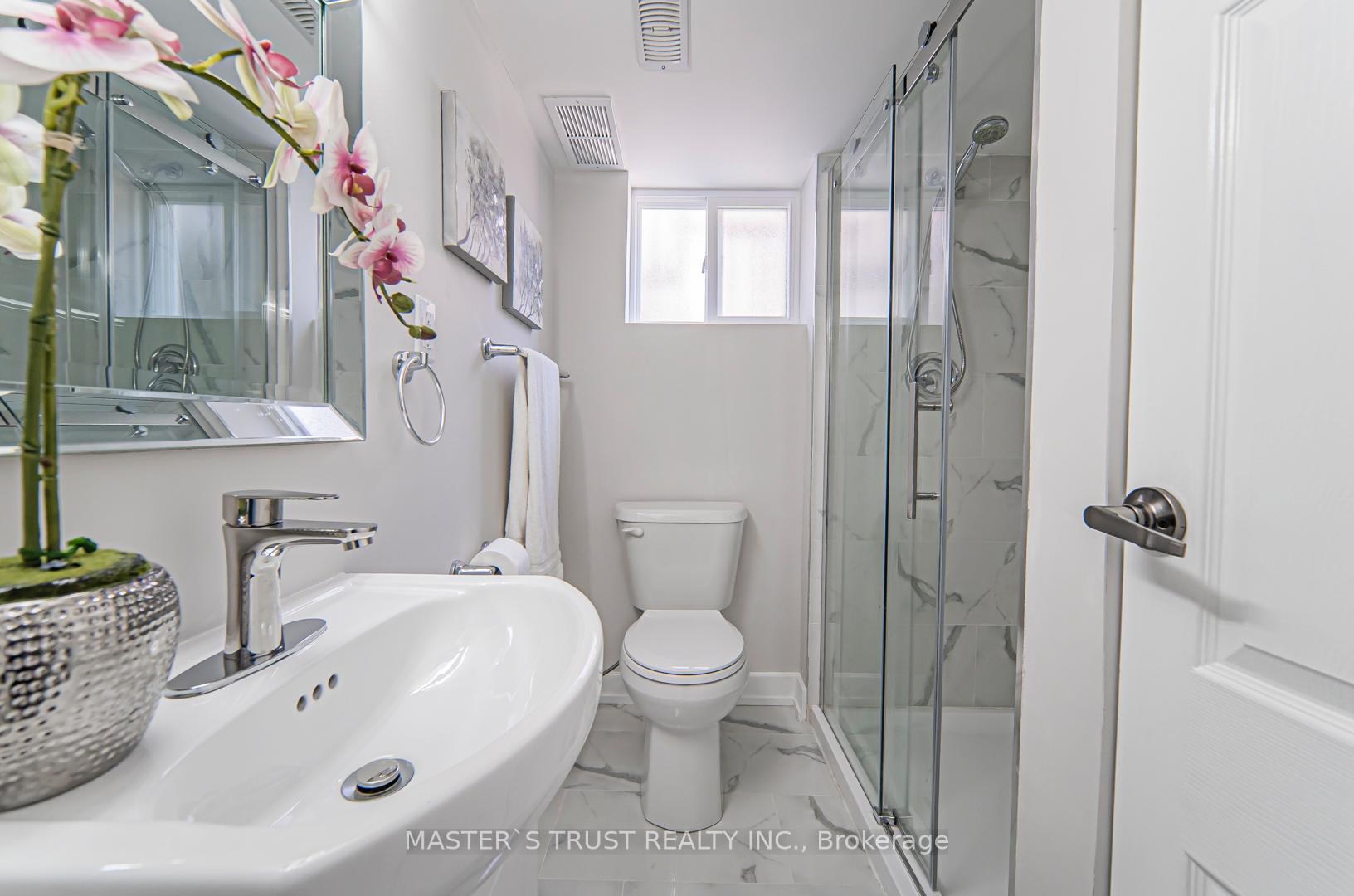 Photo 35 of 613 Old Weston Road, Toronto, Weston-Pellam Park — HOMEH