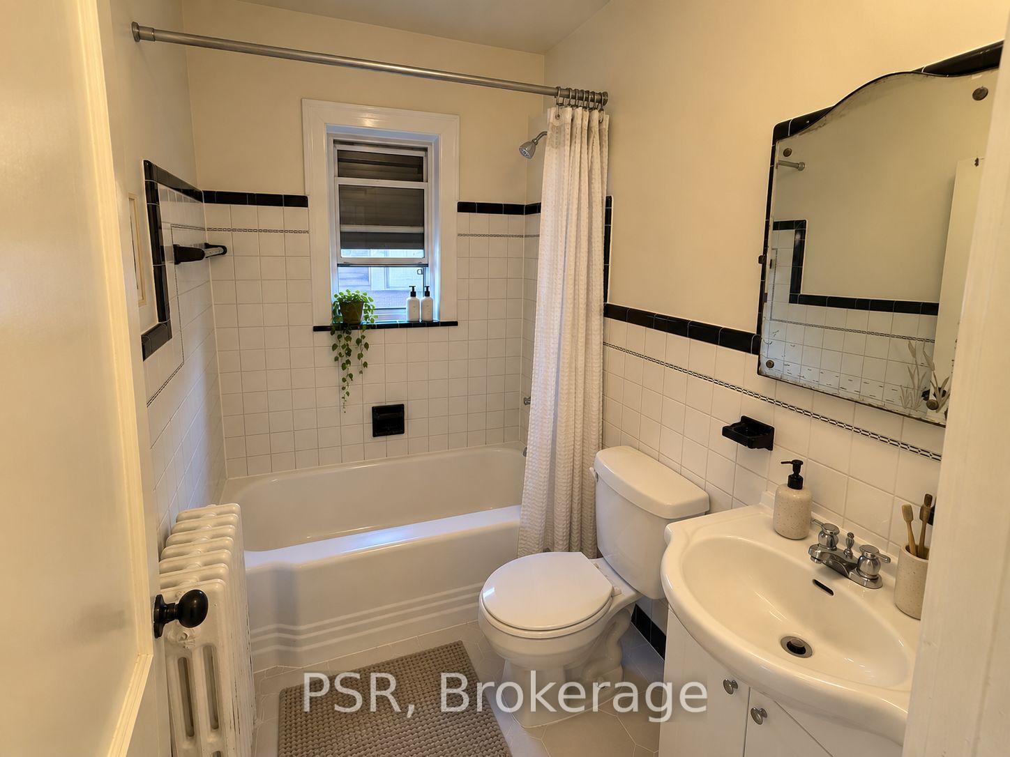 Photo 11 of Unit #2 Upper, 168 Vaughan Road, Toronto, Humewood-Cedarvale — HOMEH