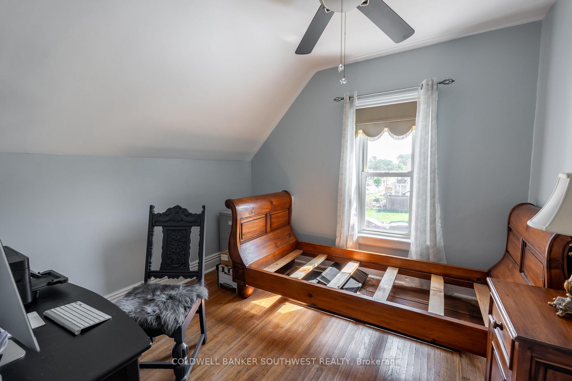 Photo 7 of 224 Vidal Street S, Sarnia — HOMEH