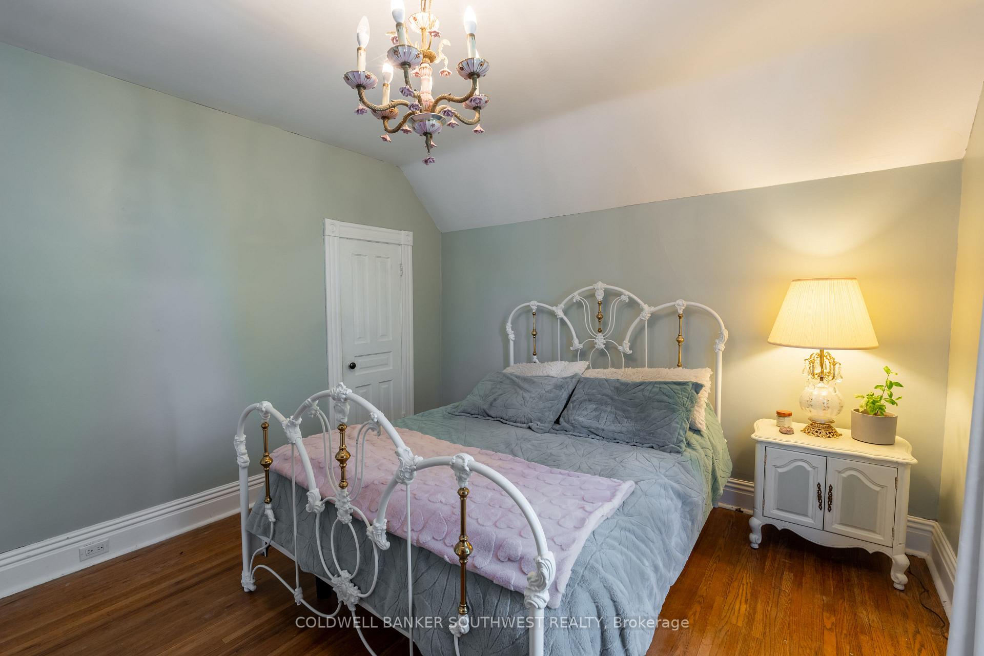 Photo 11 of 224 Vidal Street S, Sarnia — HOMEH