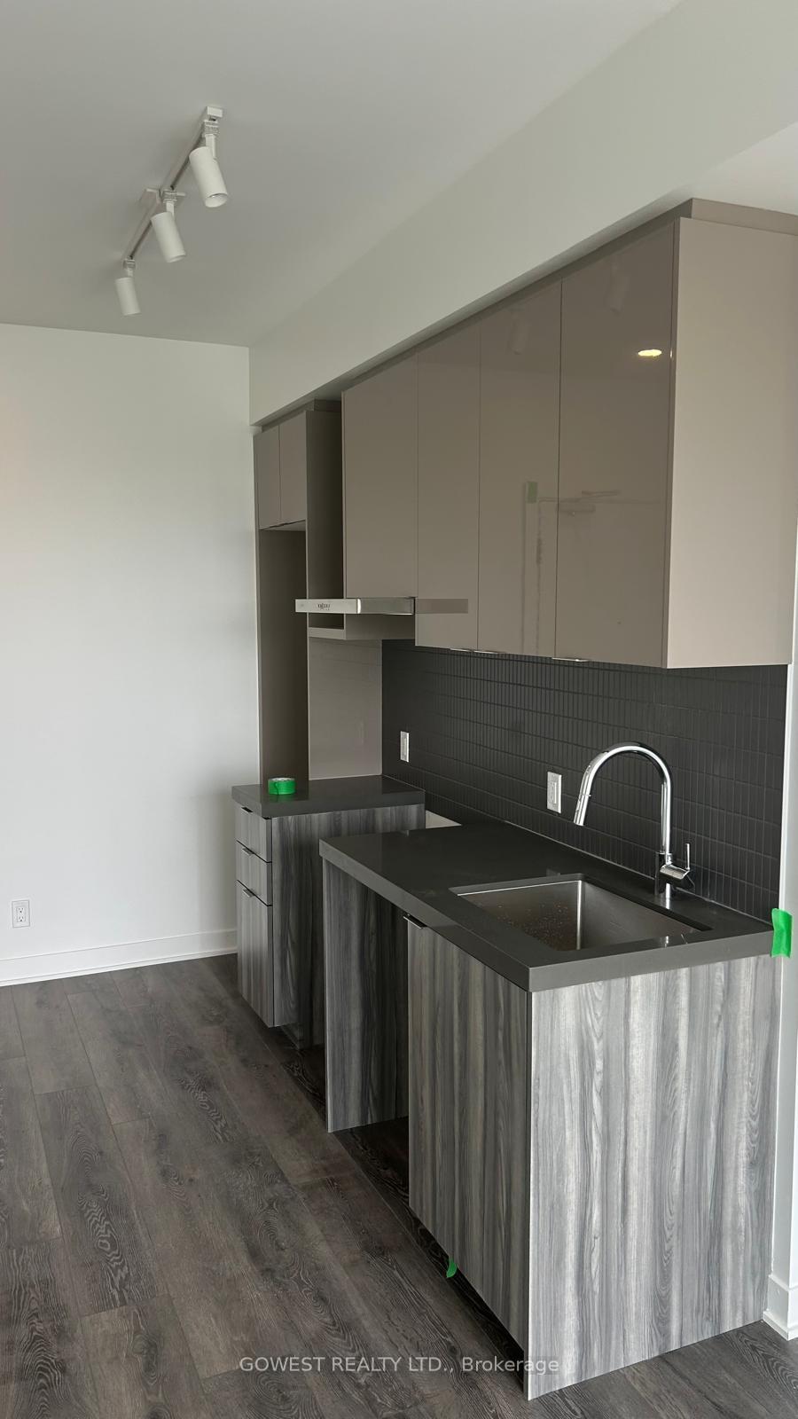 Photo 1 of Unit 1715, 6 Flavelle Trail, Vaughan, Steeles West Industrial — HOMEH