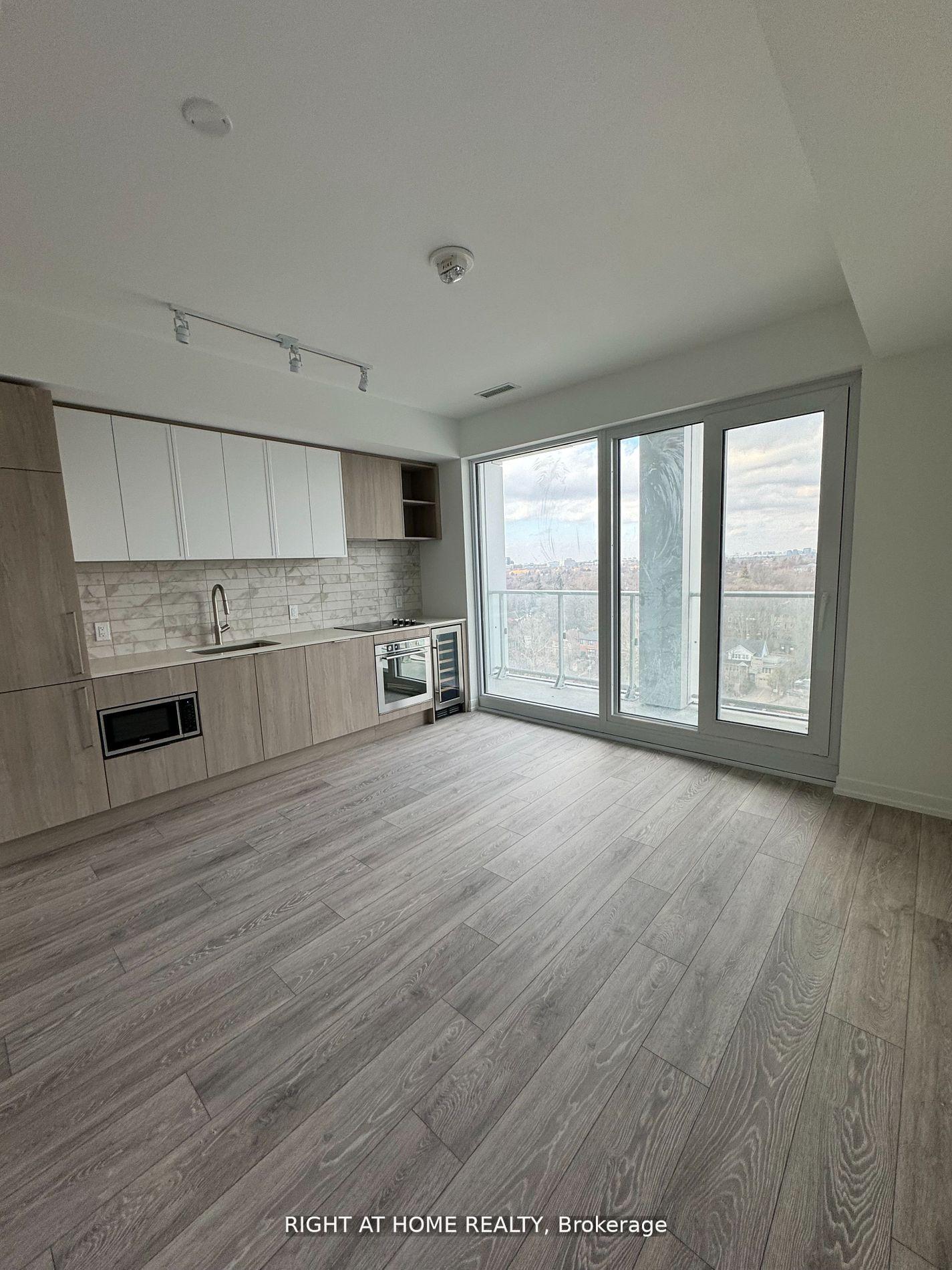 Photo 3 of Unit 1512, 2020 Bathurst Street, Toronto, Humewood-Cedarvale — HOMEH