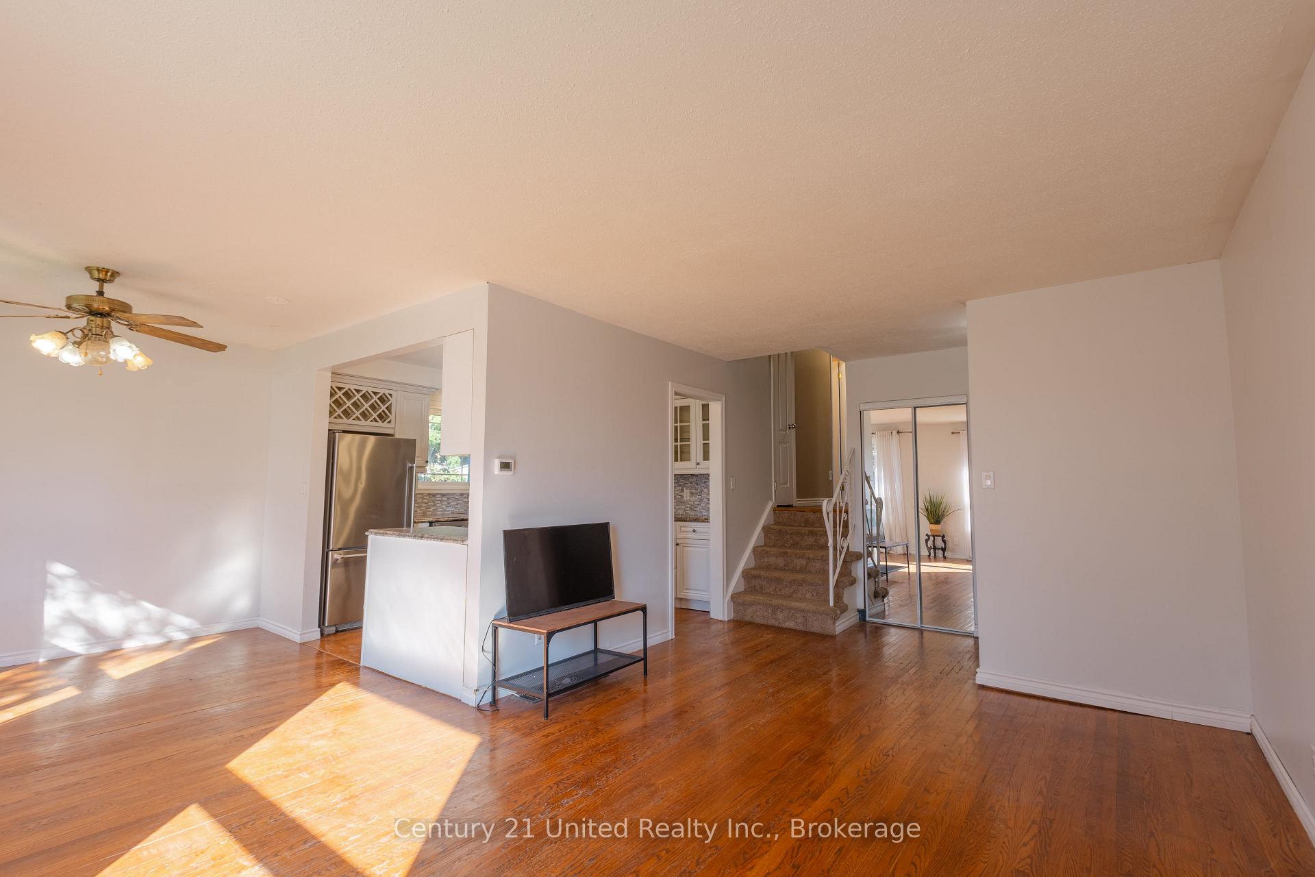 Photo 2 of 255 Woodward Avenue, Selwyn — HOMEH