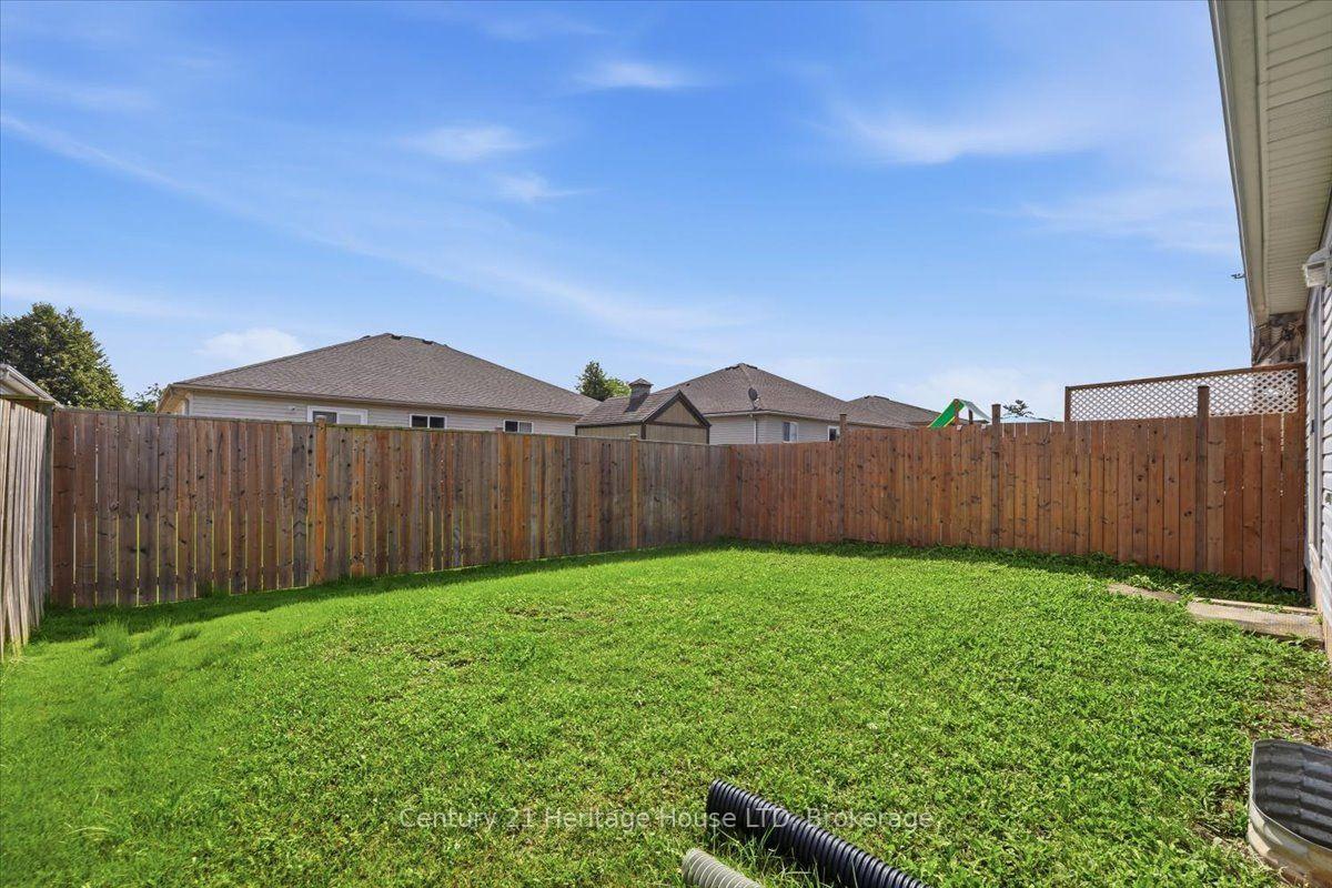 Photo 32 of 210 Oakcrest Avenue, Welland, West Welland — HOMEH