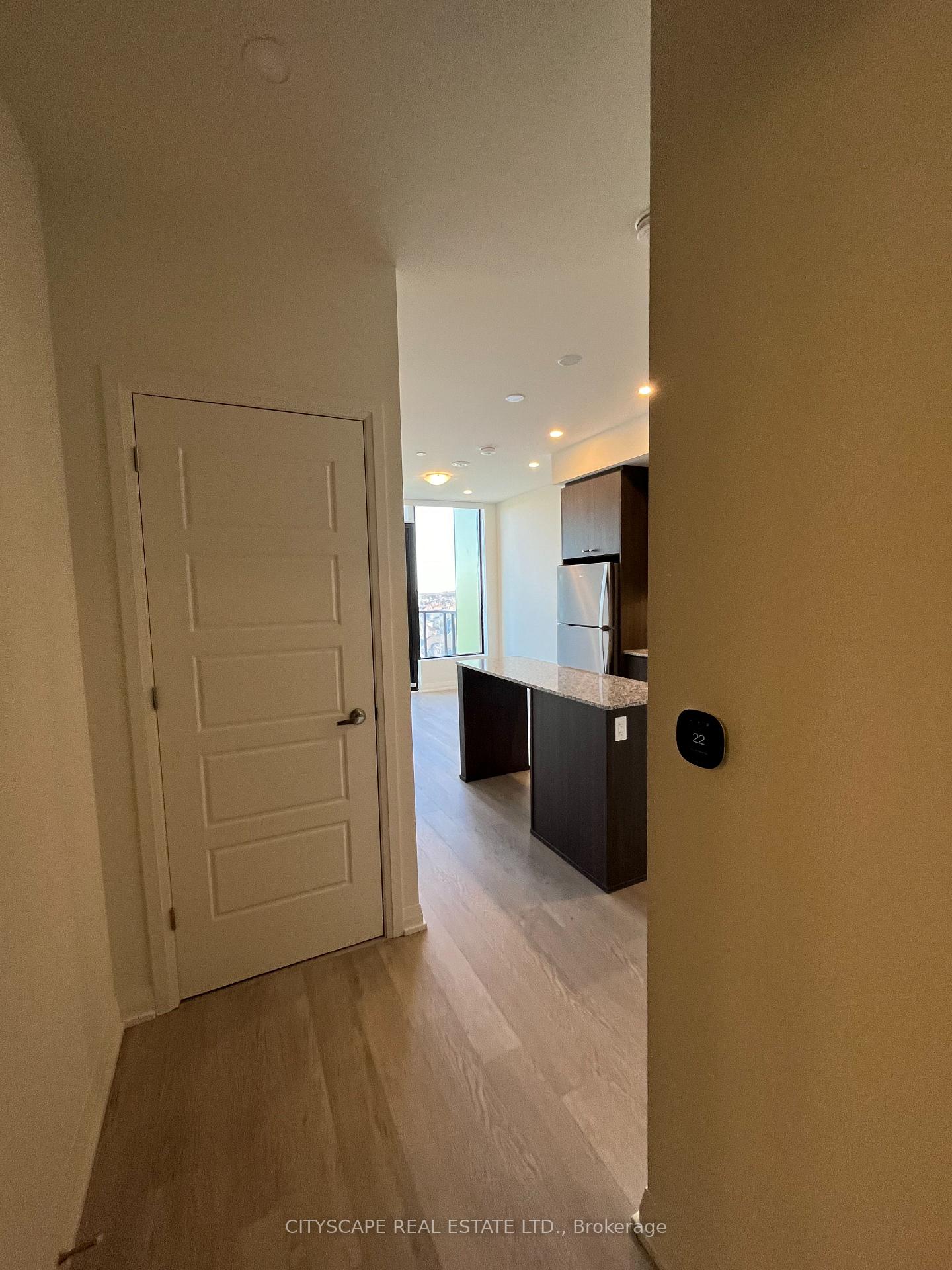Photo 4 of Unit 705, 1415 Dundas Street E, Oakville, Joshua Meadows — HOMEH