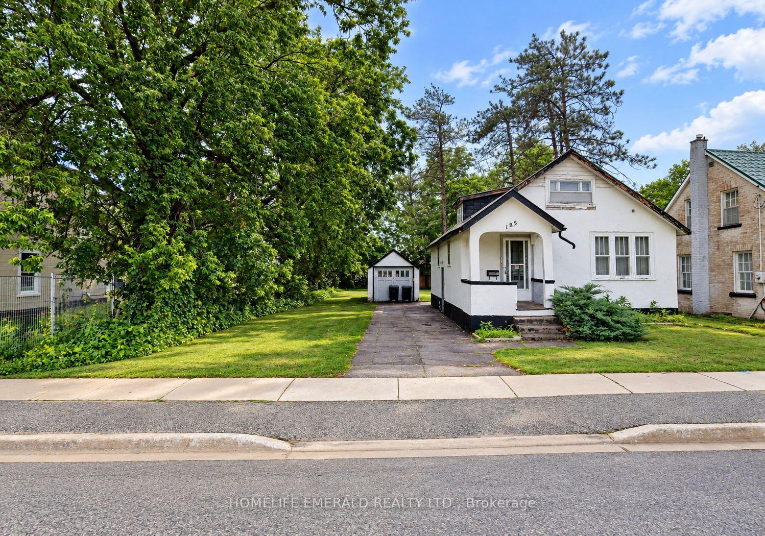 Photo of 185 Dunlop Street W