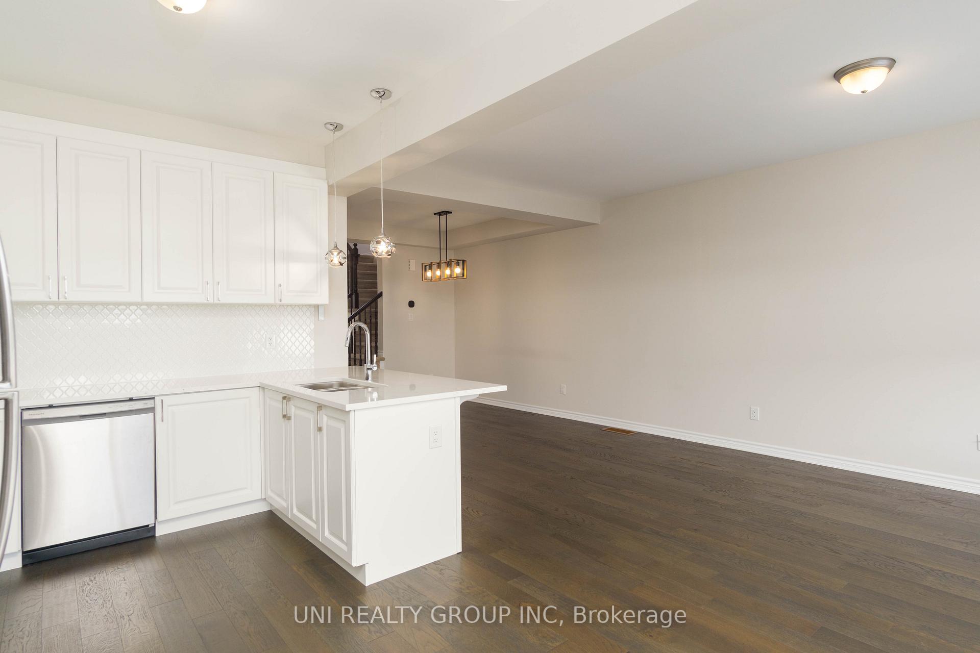 Photo 9 of 335 Aphelion Crescent, Ottawa, Barrhaven - Half Moon Bay — HOMEH