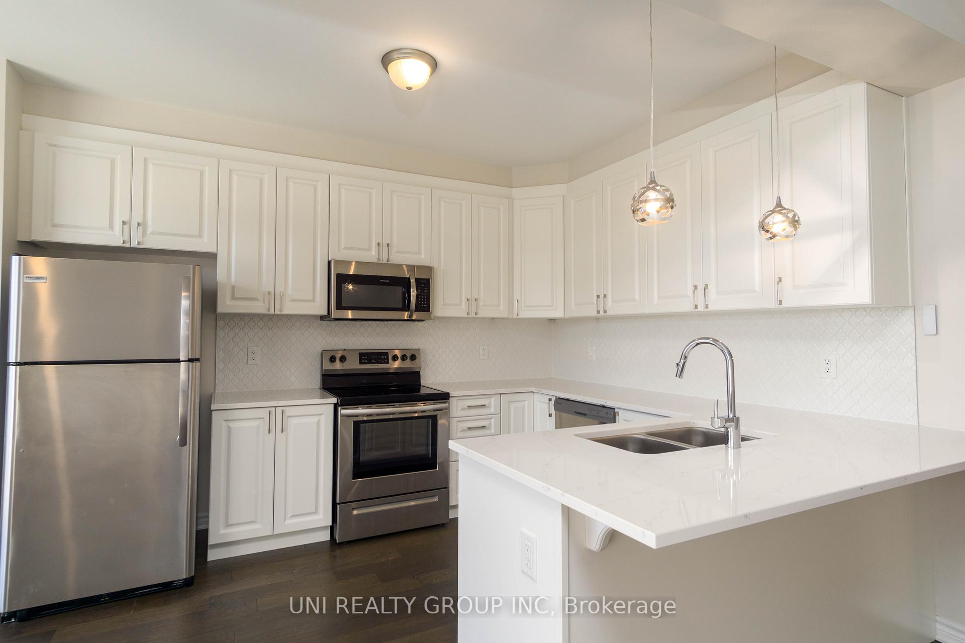 Photo 14 of 335 Aphelion Crescent, Ottawa, Barrhaven - Half Moon Bay — HOMEH
