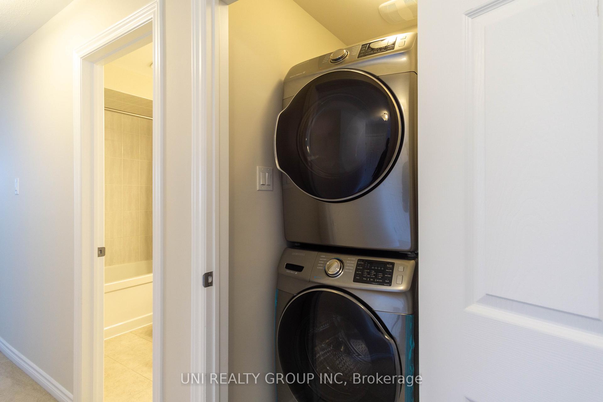 Photo 33 of 335 Aphelion Crescent, Ottawa, Barrhaven - Half Moon Bay — HOMEH