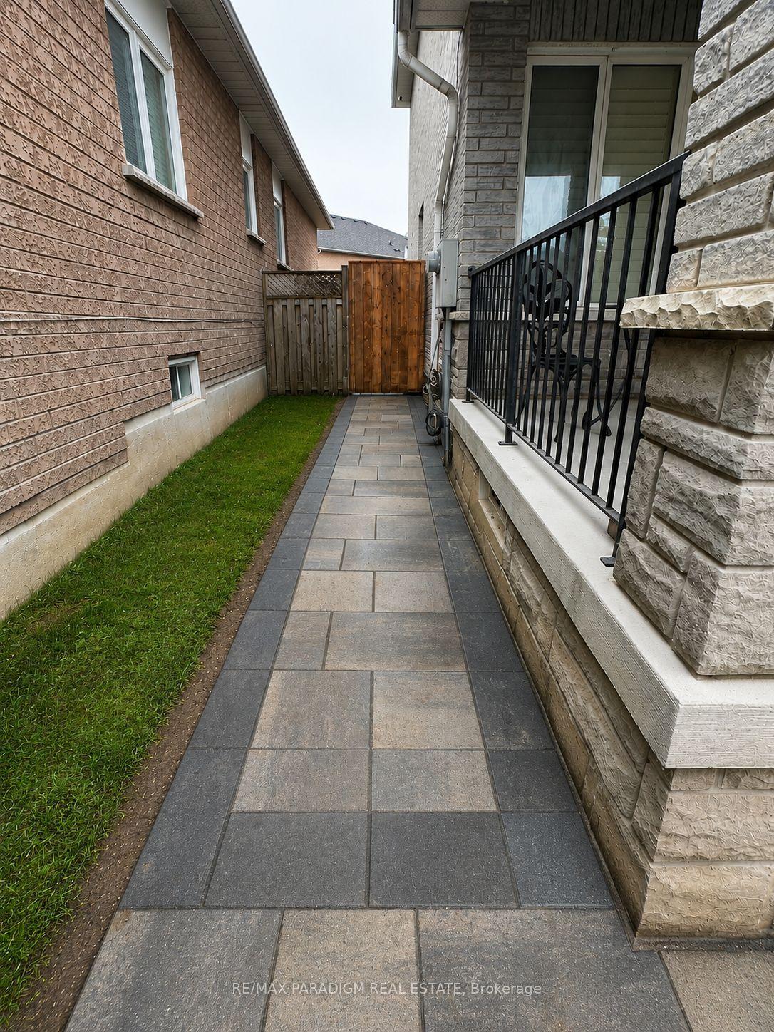 Photo 18 of Unit Bsmt, 291 Drummond Drive, Vaughan, Maple — HOMEH