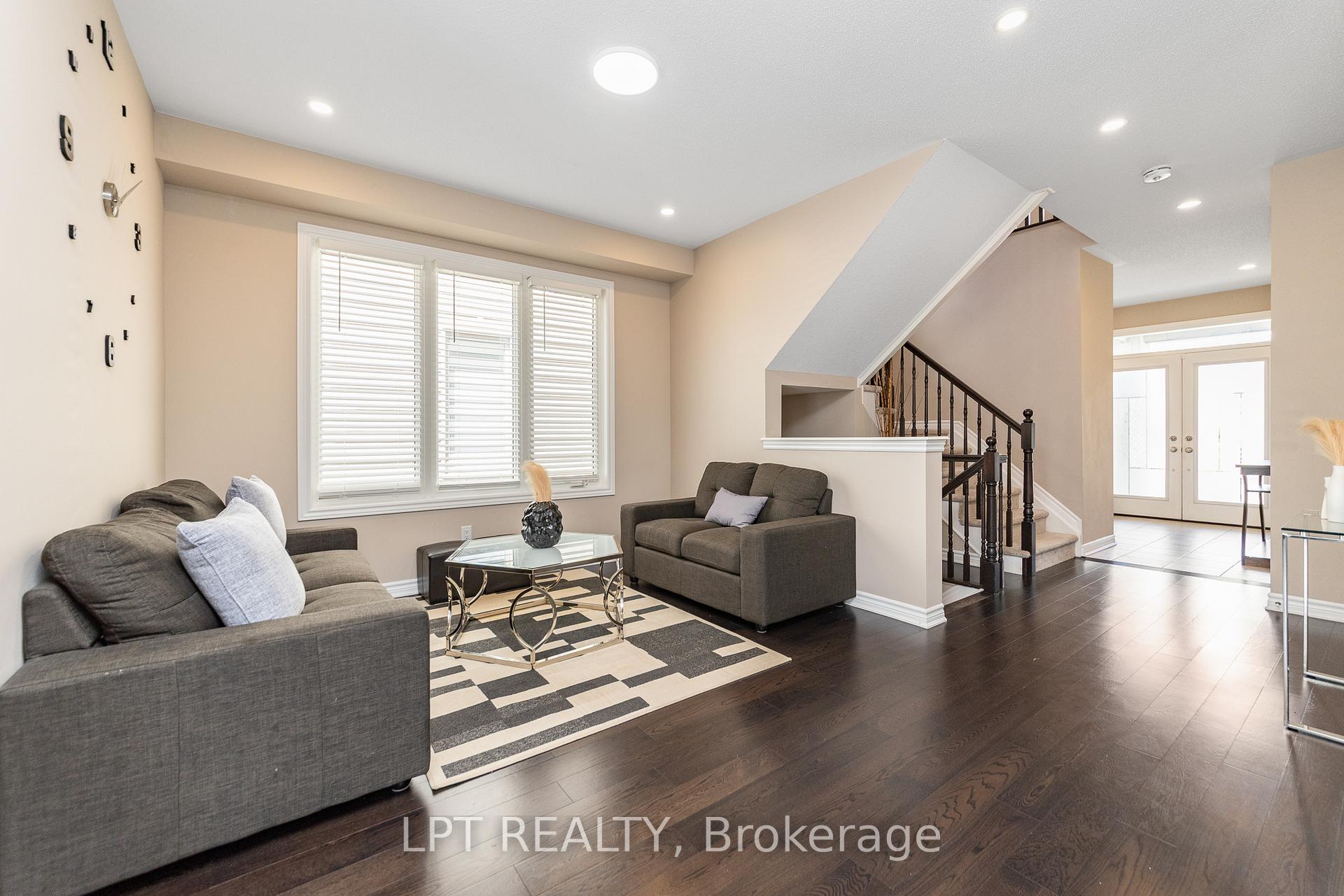 Photo 3 of 908 Pedigree Street, Ottawa, Stittsville (South) — HOMEH