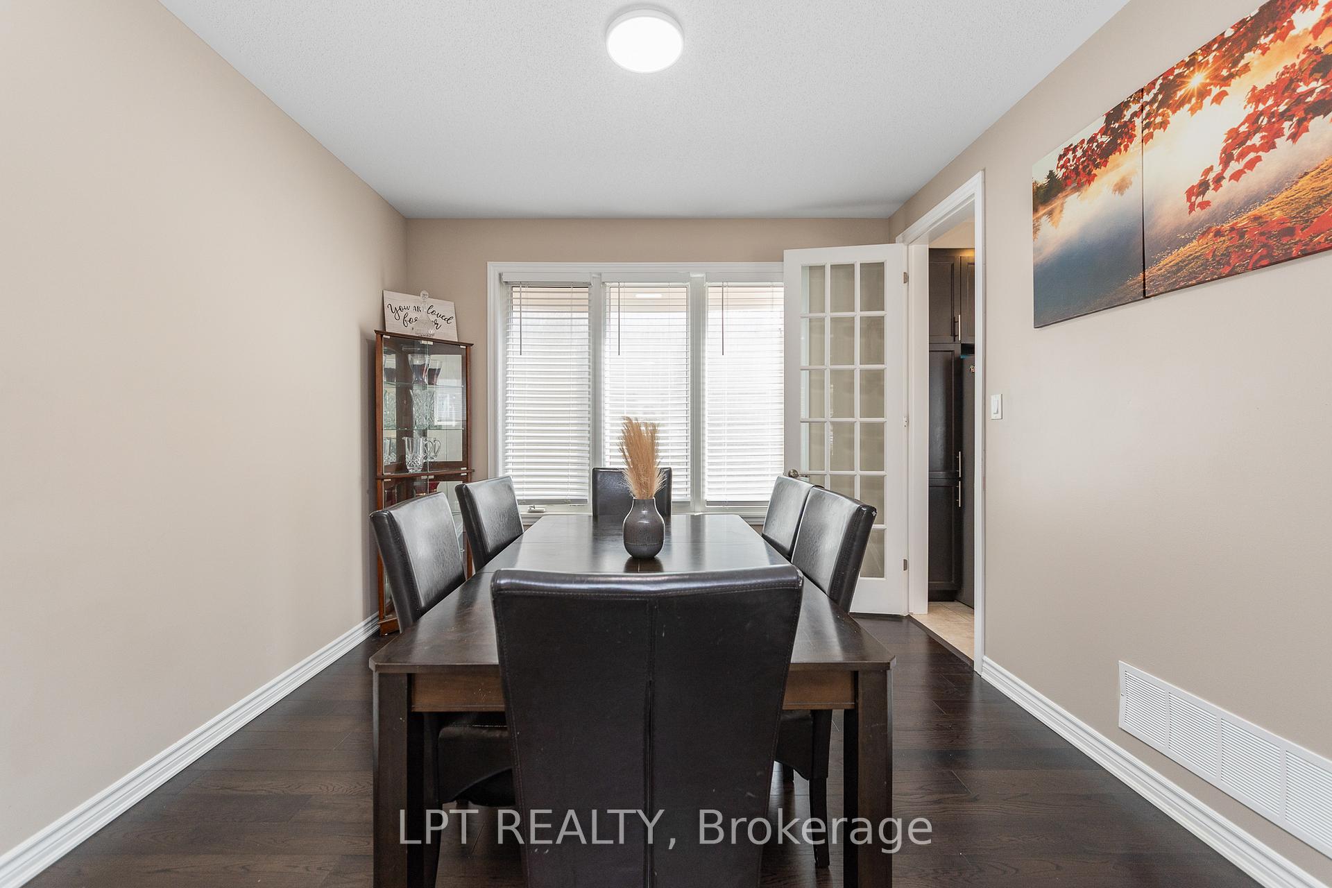 Photo 5 of 908 Pedigree Street, Ottawa, Stittsville (South) — HOMEH