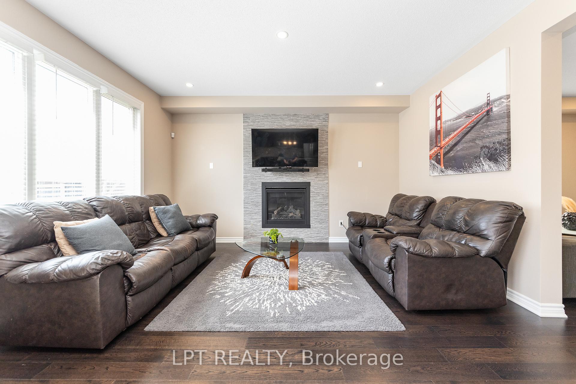 Photo 10 of 908 Pedigree Street, Ottawa, Stittsville (South) — HOMEH