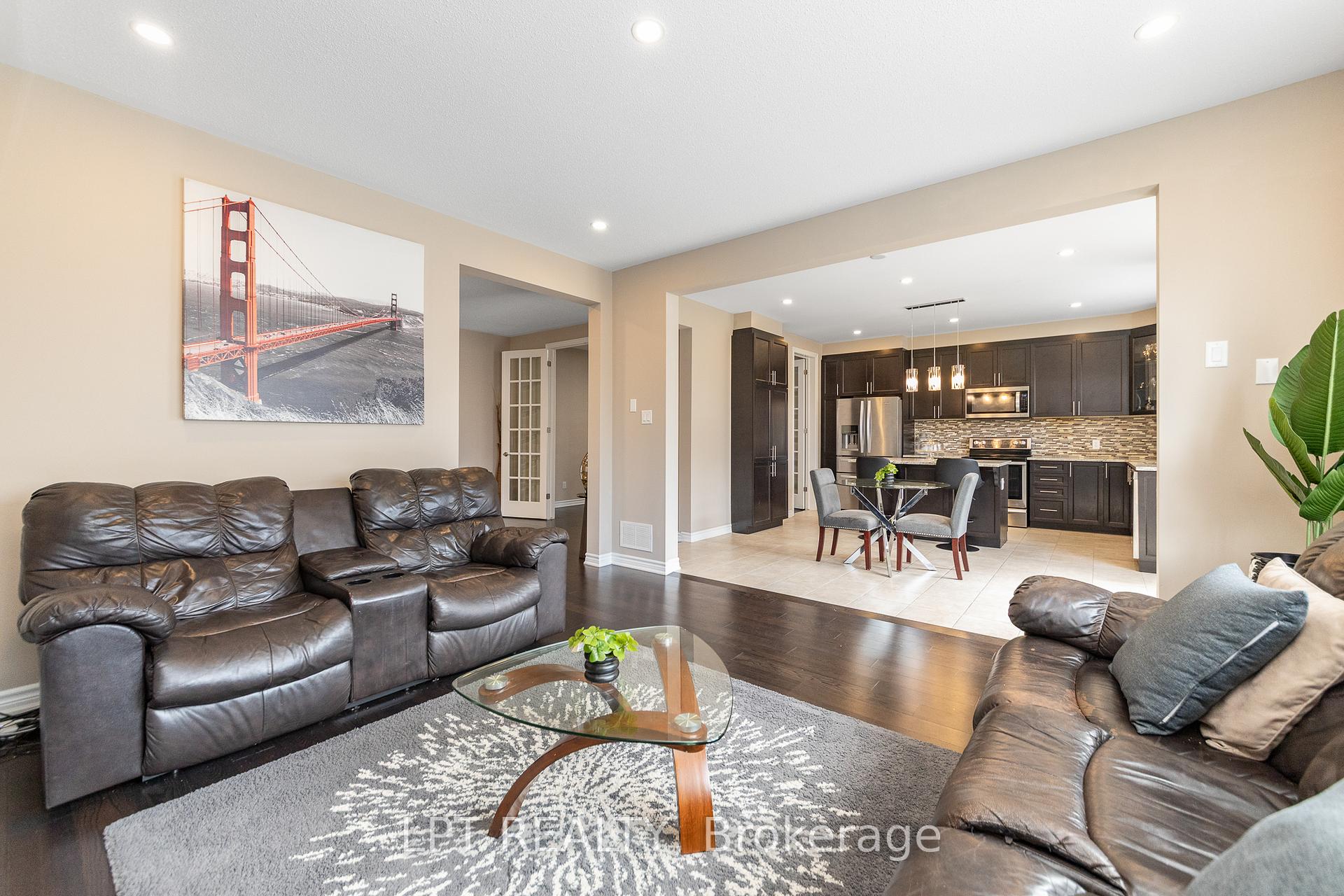 Photo 11 of 908 Pedigree Street, Ottawa, Stittsville (South) — HOMEH