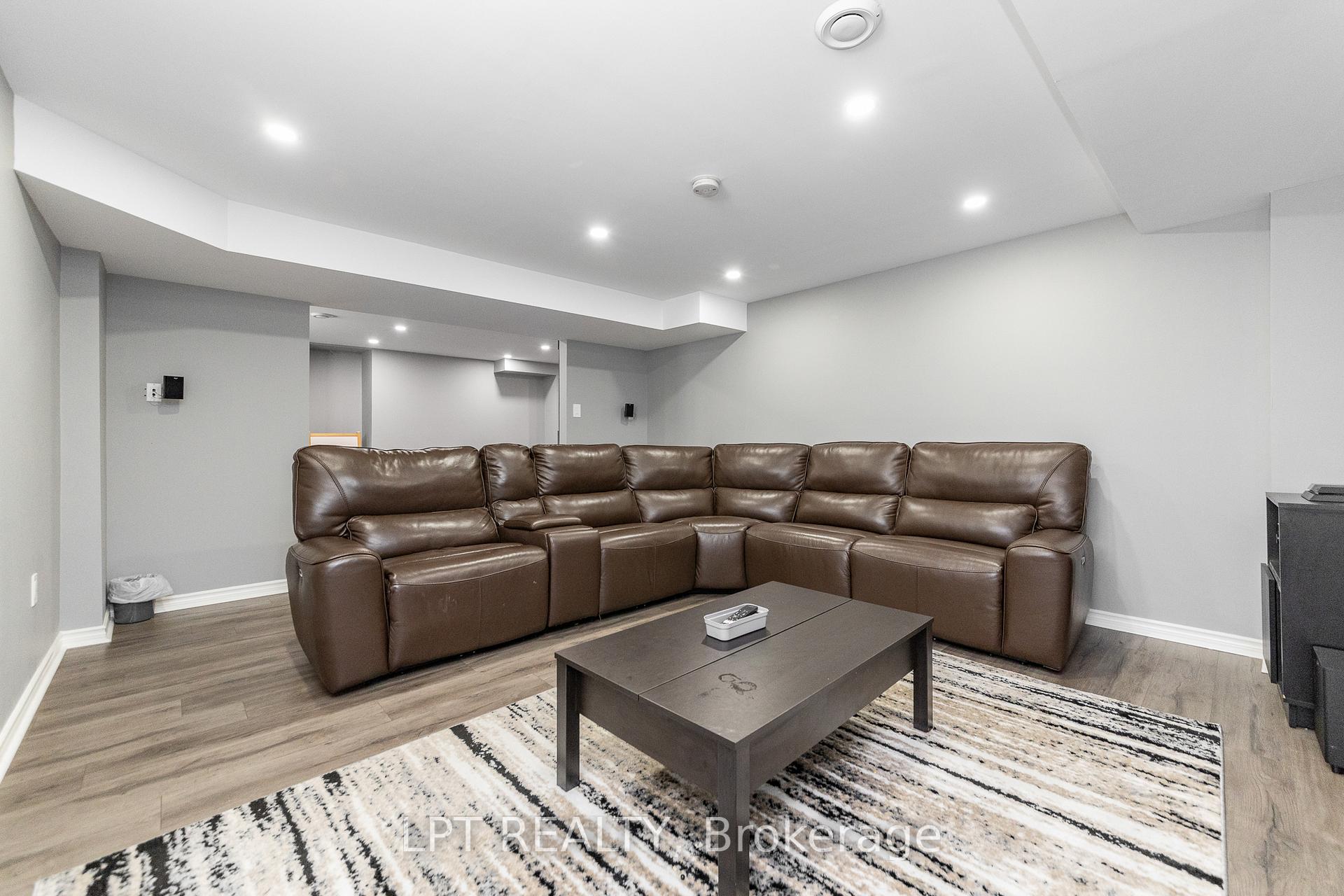 Photo 31 of 908 Pedigree Street, Ottawa, Stittsville (South) — HOMEH