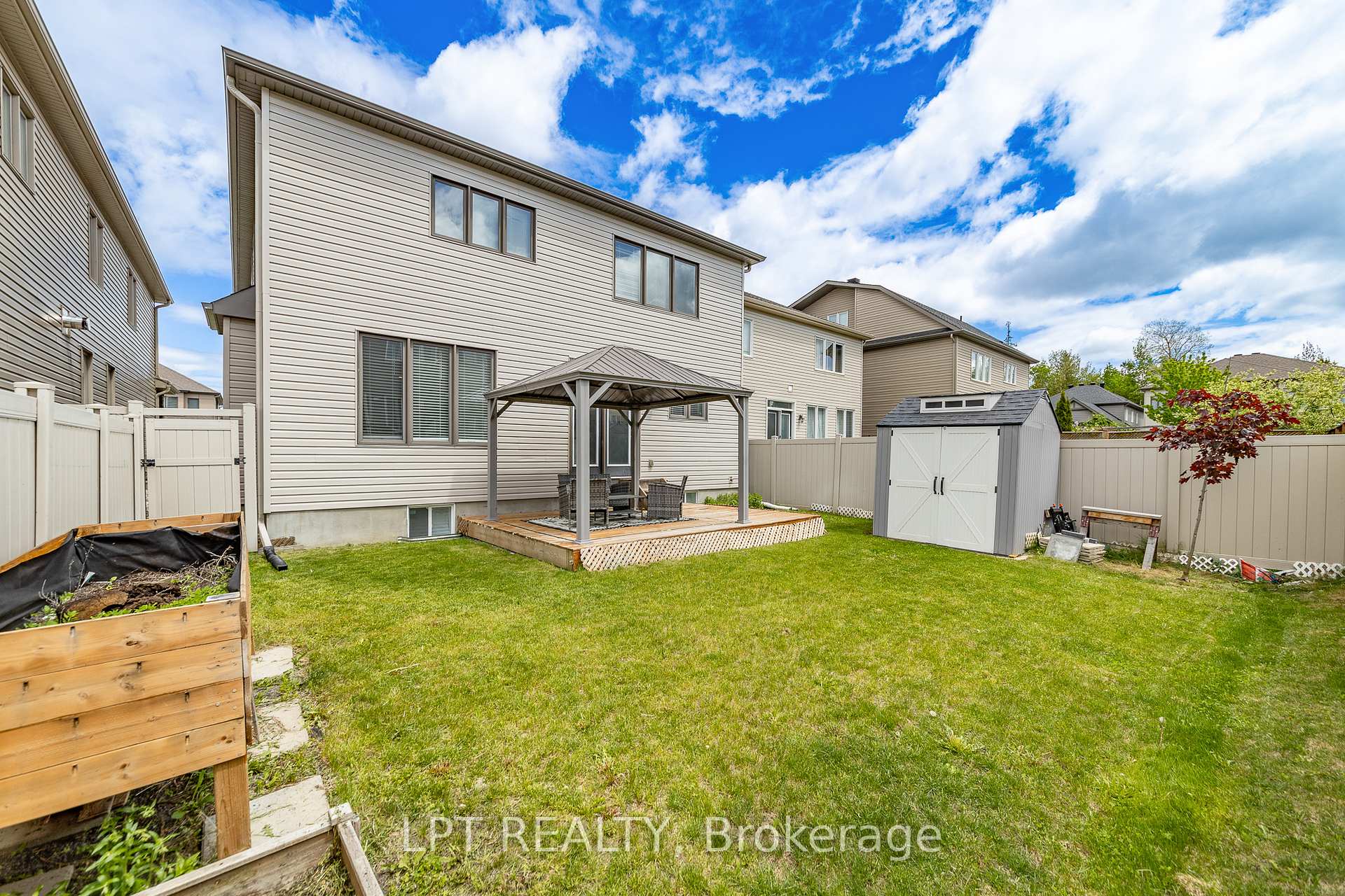 Photo 33 of 908 Pedigree Street, Ottawa, Stittsville (South) — HOMEH
