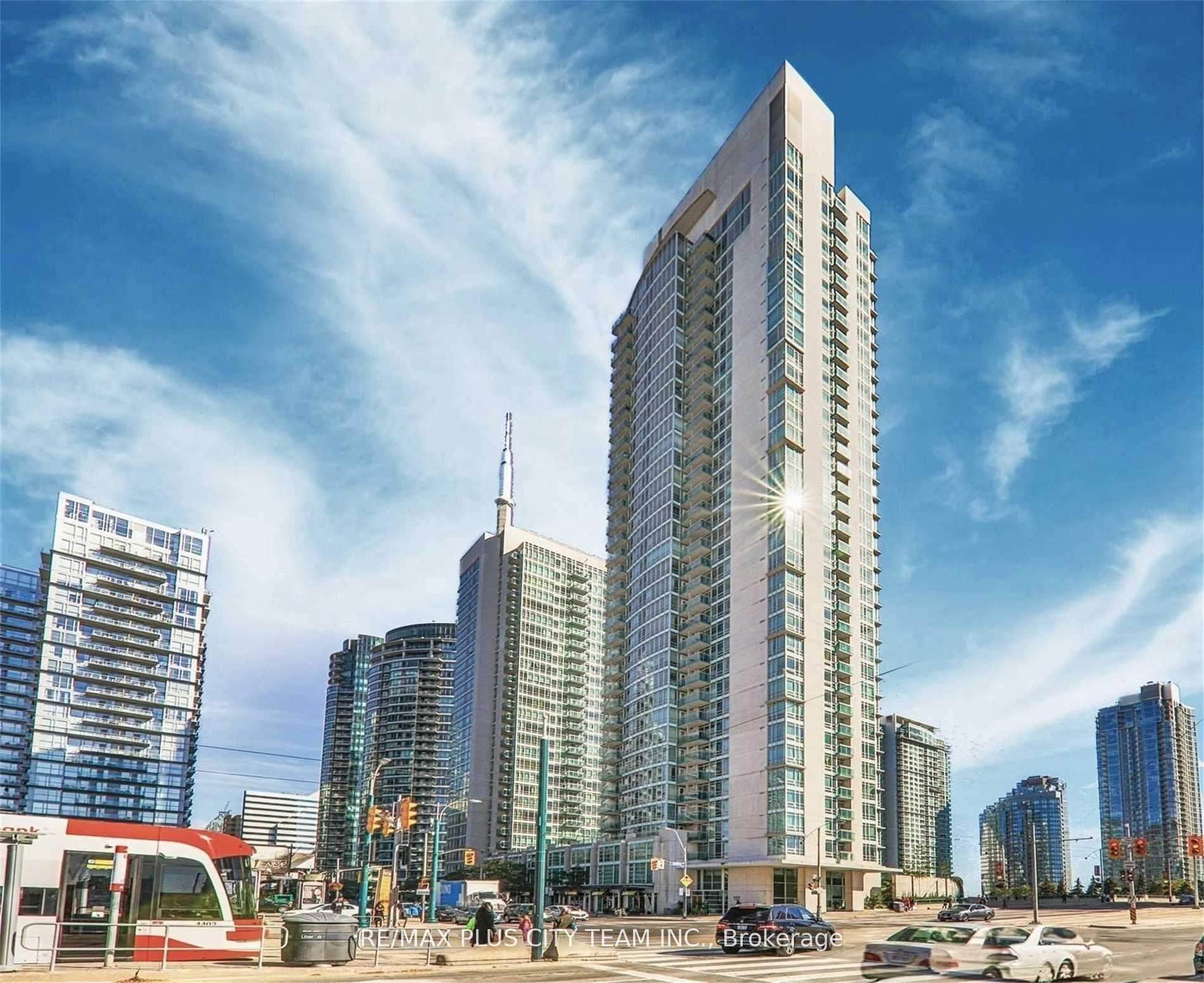 Photo 2 of Unit 3011, 381 Front Street W, Toronto, Waterfront Communities — HOMEH