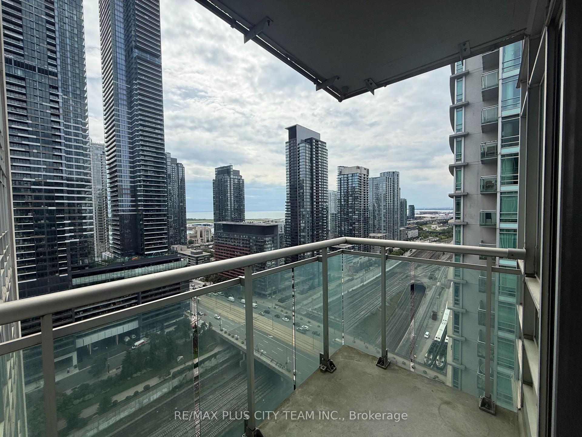 Photo 62 of Unit 3011, 381 Front Street W, Toronto, Waterfront Communities — HOMEH