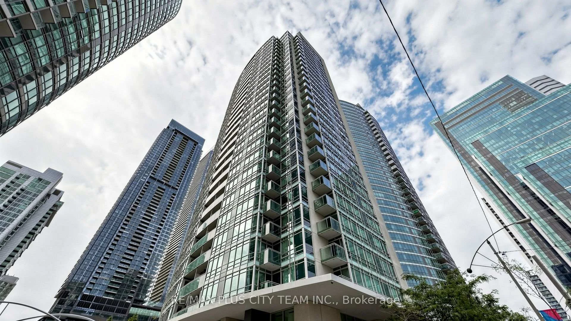 Photo 87 of Unit 3011, 381 Front Street W, Toronto, Waterfront Communities — HOMEH