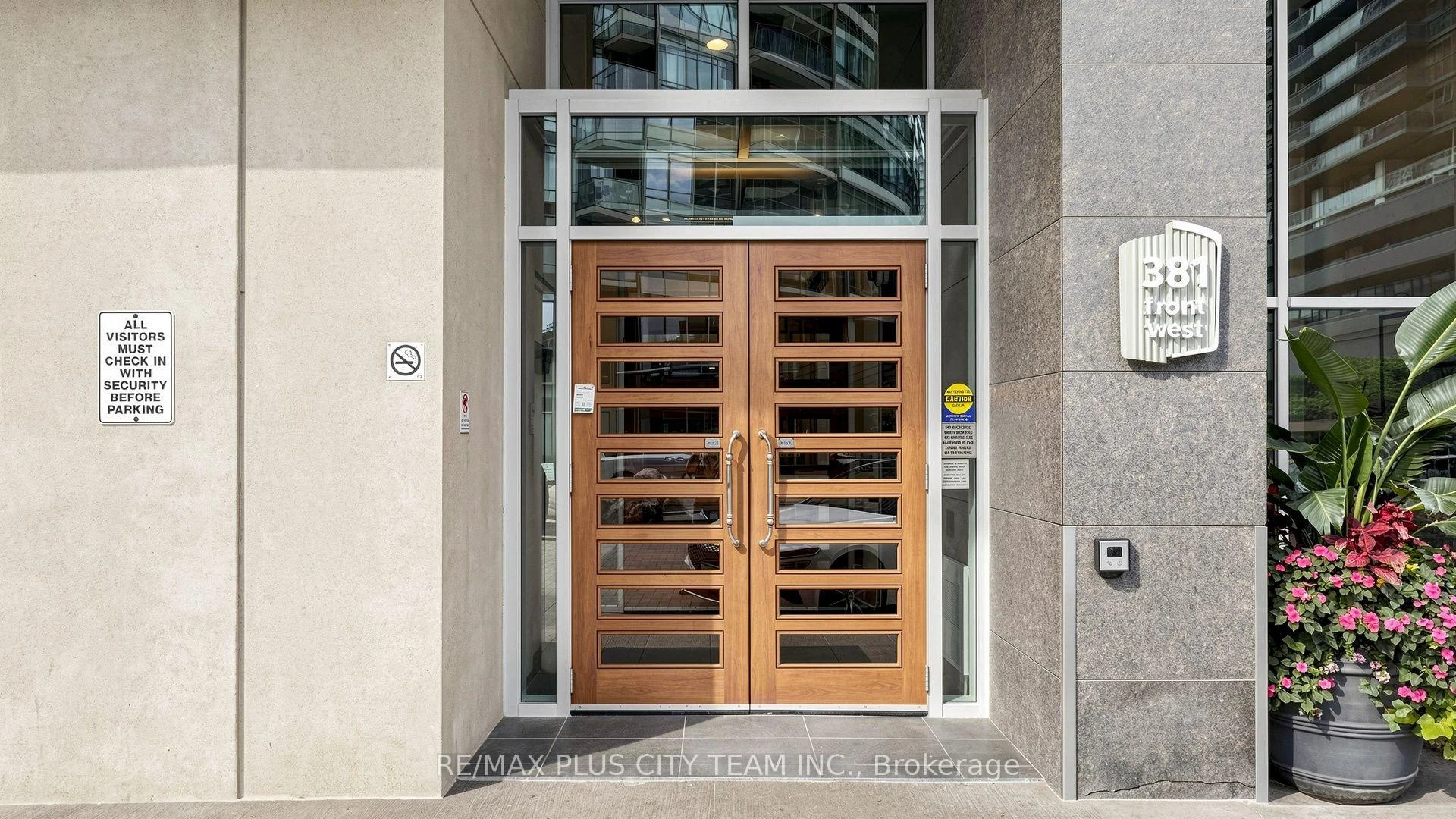 Photo 89 of Unit 3011, 381 Front Street W, Toronto, Waterfront Communities — HOMEH