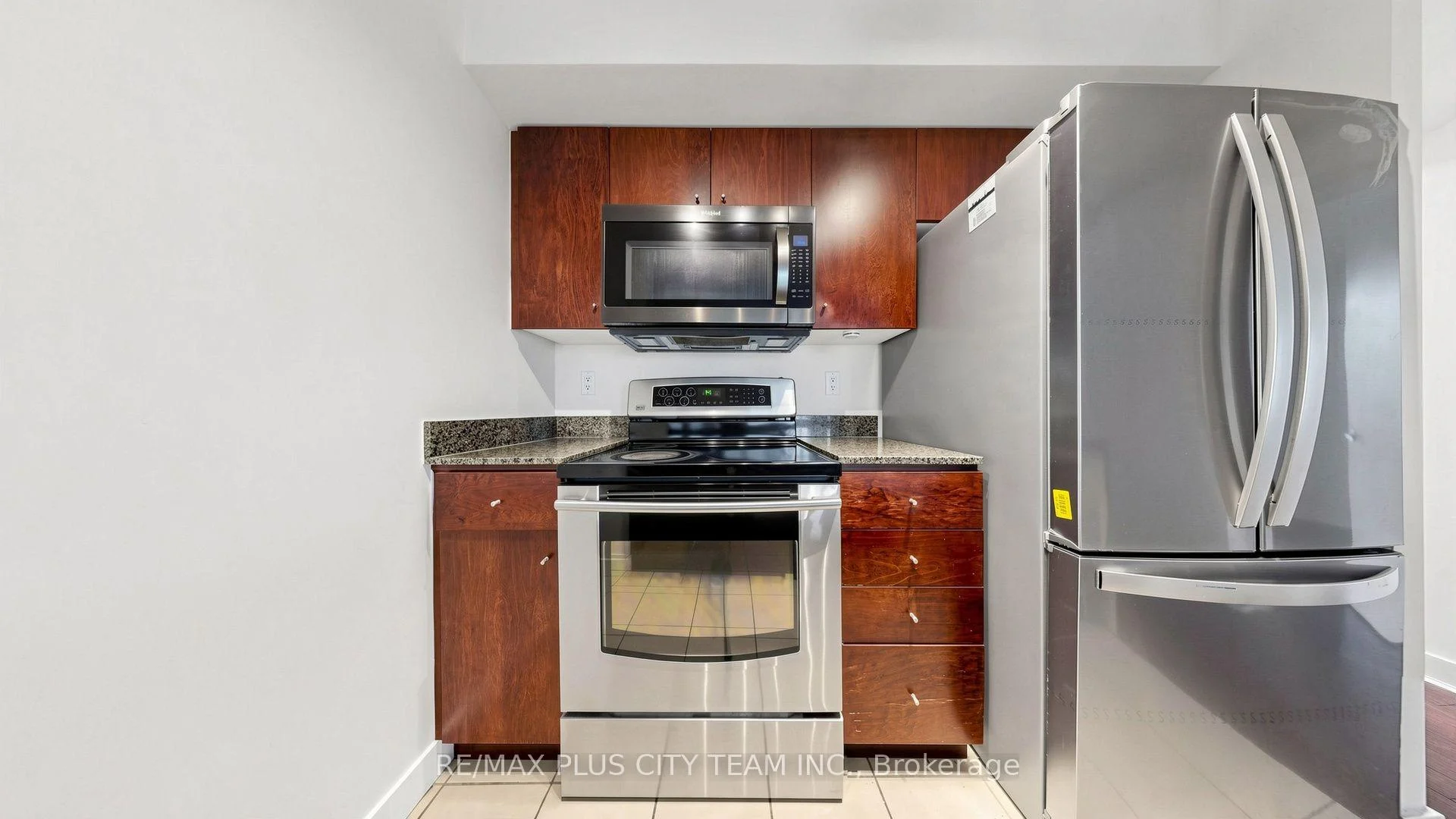 Photo 48 of Unit 3011, 381 Front Street W, Toronto, Waterfront Communities — HOMEH