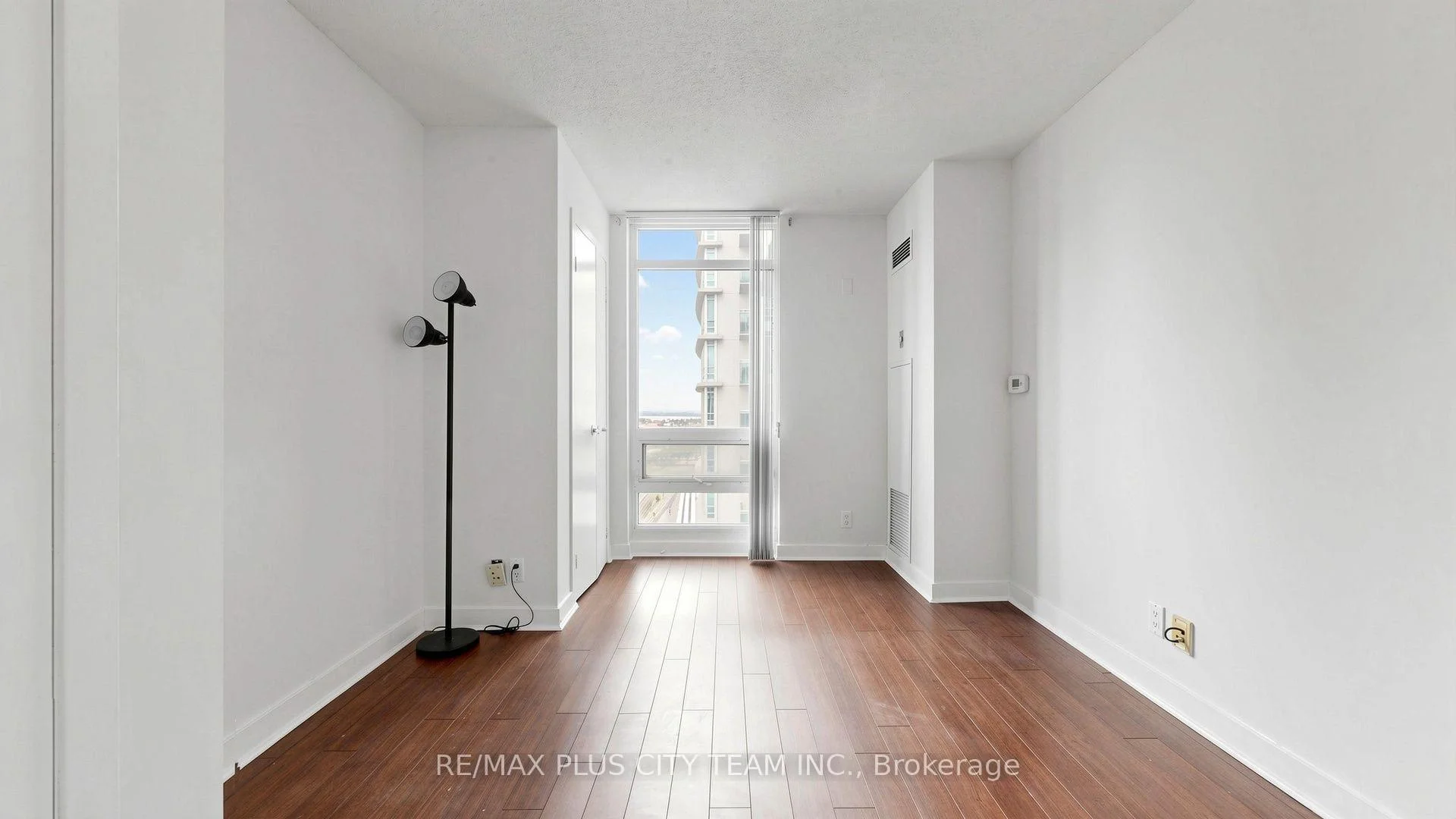 Photo 55 of Unit 3011, 381 Front Street W, Toronto, Waterfront Communities — HOMEH