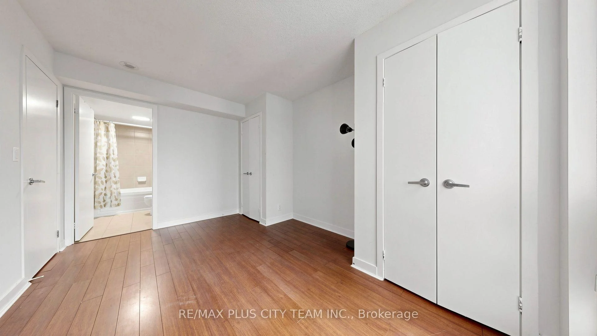 Photo 63 of Unit 3011, 381 Front Street W, Toronto, Waterfront Communities — HOMEH