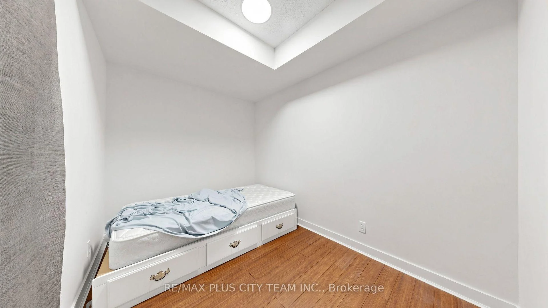 Photo 78 of Unit 3011, 381 Front Street W, Toronto, Waterfront Communities — HOMEH
