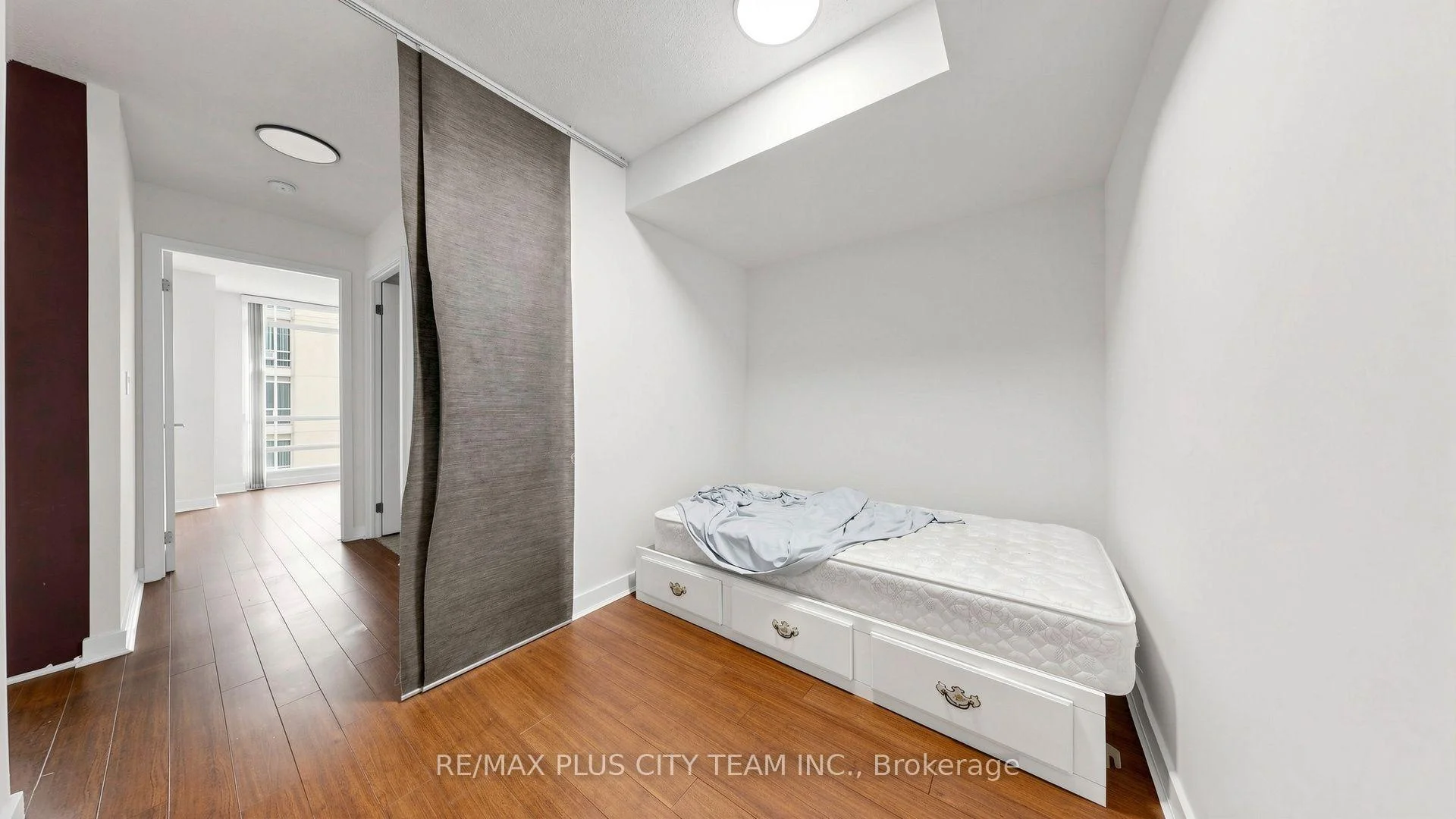 Photo 81 of Unit 3011, 381 Front Street W, Toronto, Waterfront Communities — HOMEH