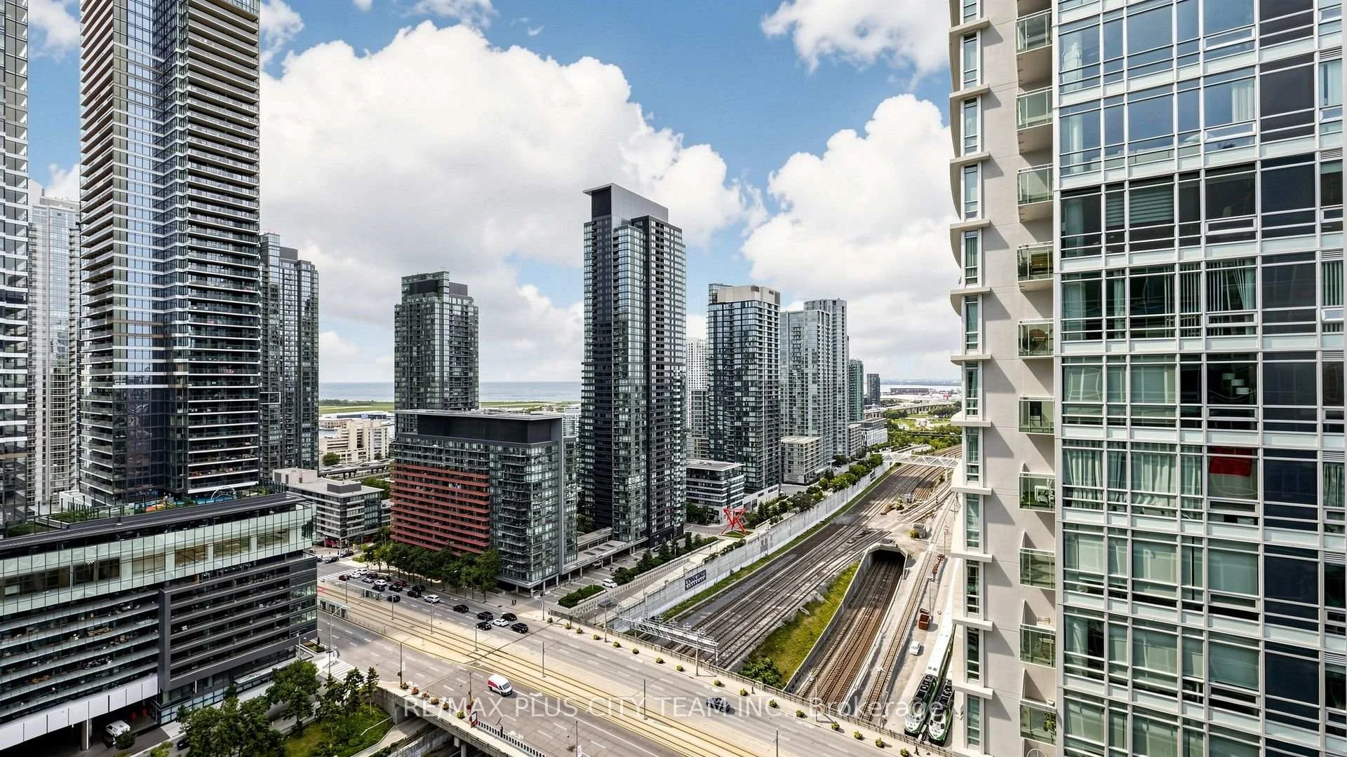 Photo 60 of Unit 3011, 381 Front Street W, Toronto, Waterfront Communities — HOMEH