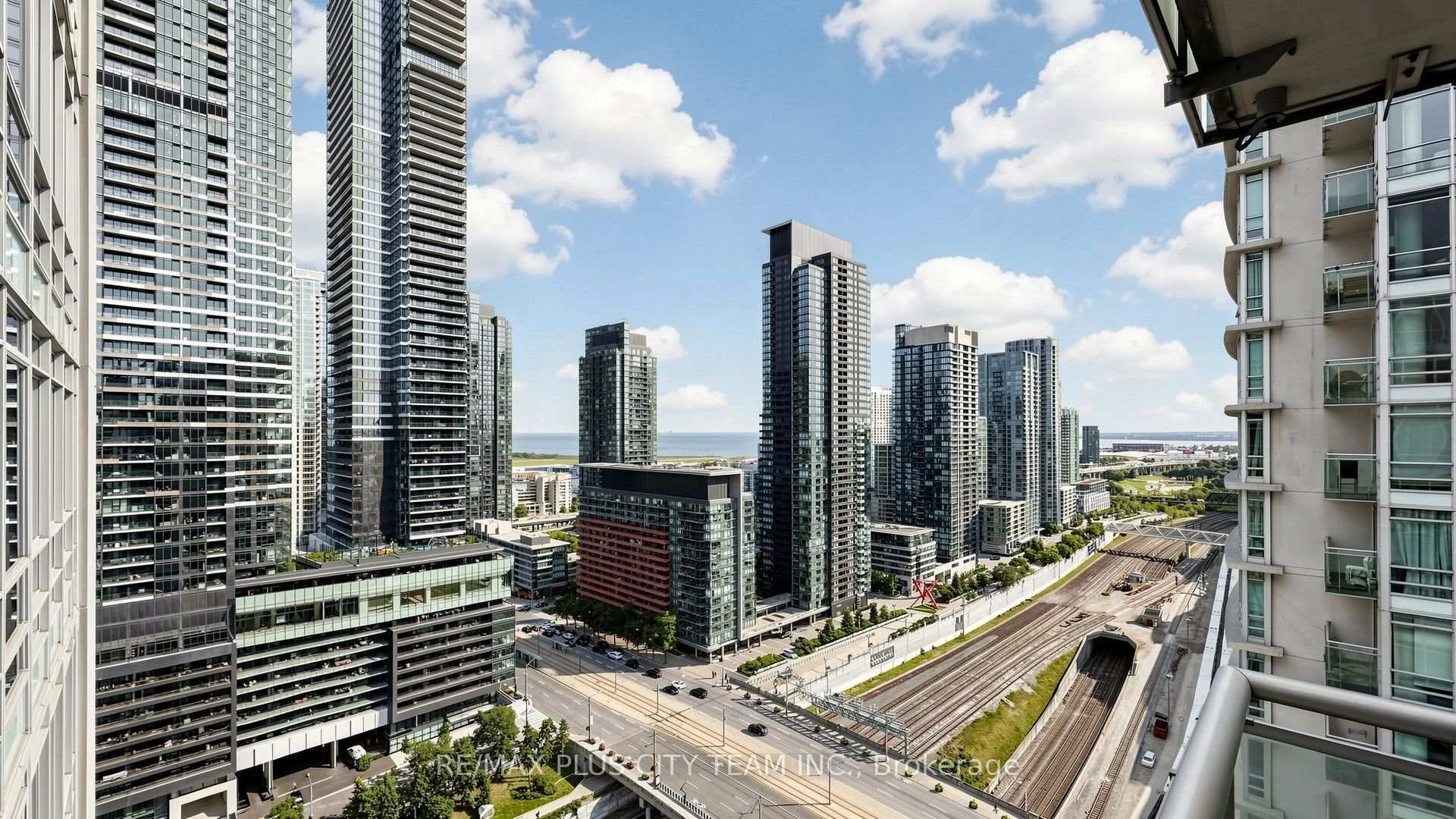 Photo 64 of Unit 3011, 381 Front Street W, Toronto, Waterfront Communities — HOMEH