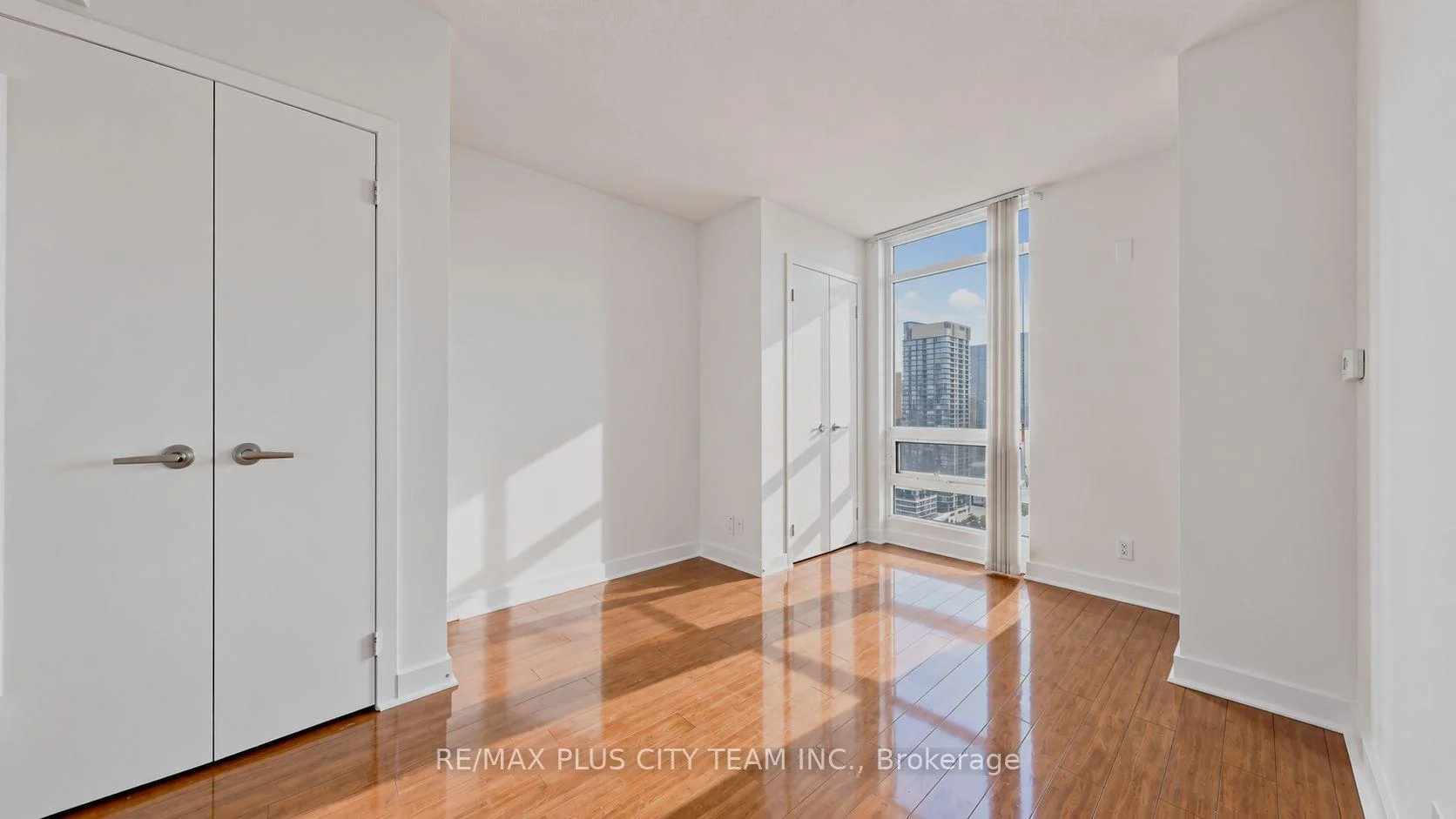 Photo 53 of Unit 3011, 381 Front Street W, Toronto, Waterfront Communities — HOMEH