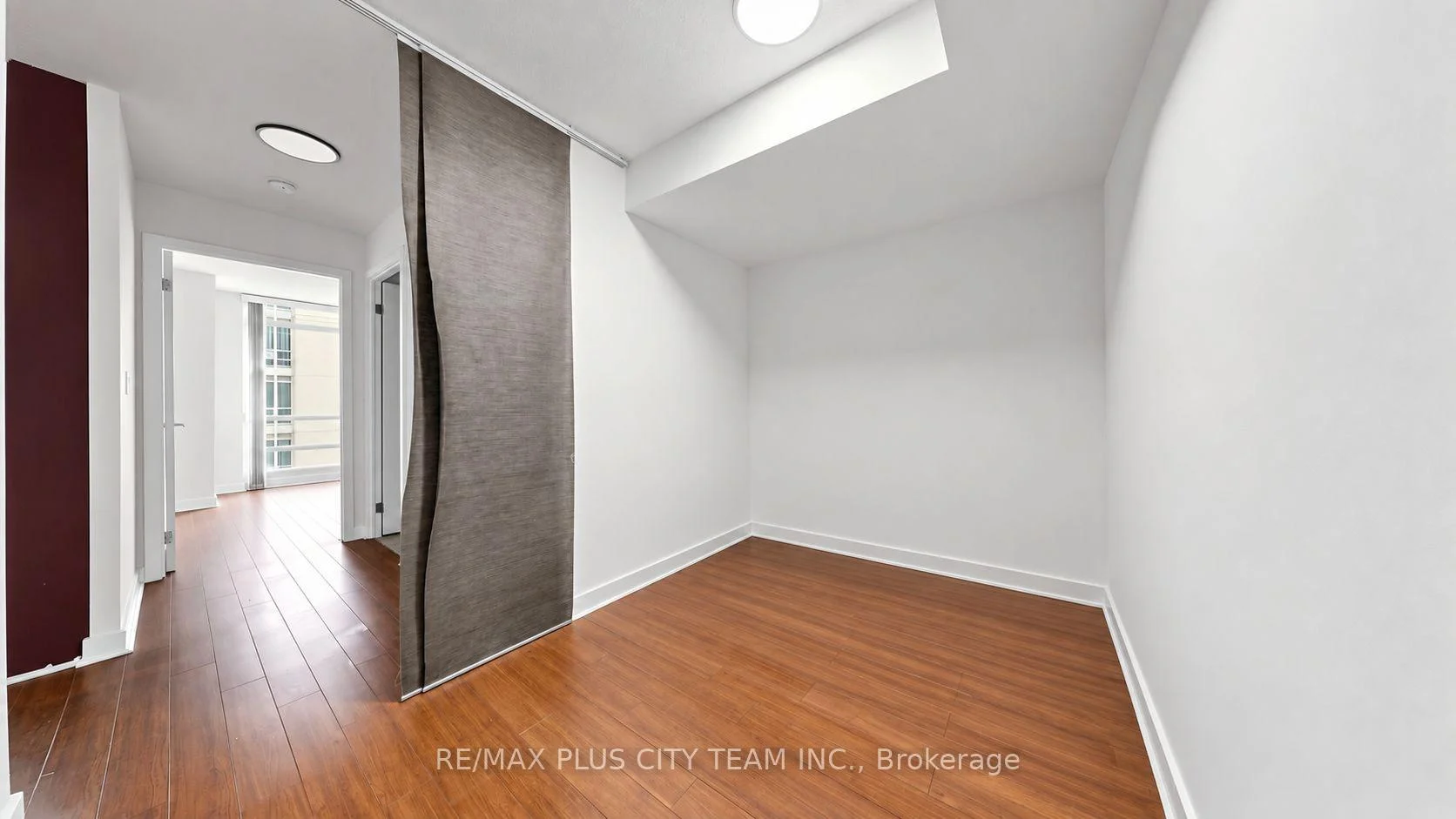 Photo 83 of Unit 3011, 381 Front Street W, Toronto, Waterfront Communities — HOMEH