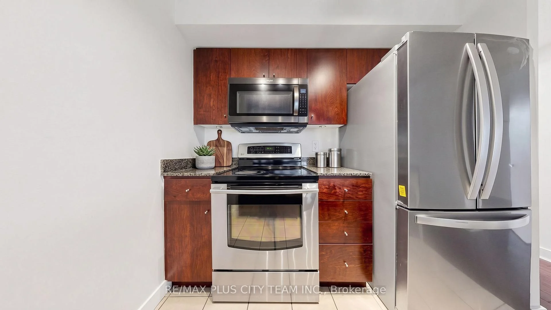 Photo 14 of Unit 3011, 381 Front Street W, Toronto, Waterfront Communities — HOMEH