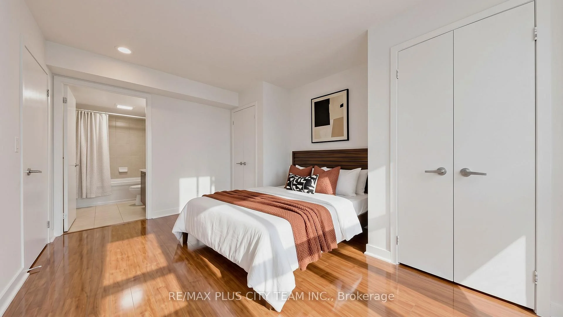 Photo 18 of Unit 3011, 381 Front Street W, Toronto, Waterfront Communities — HOMEH
