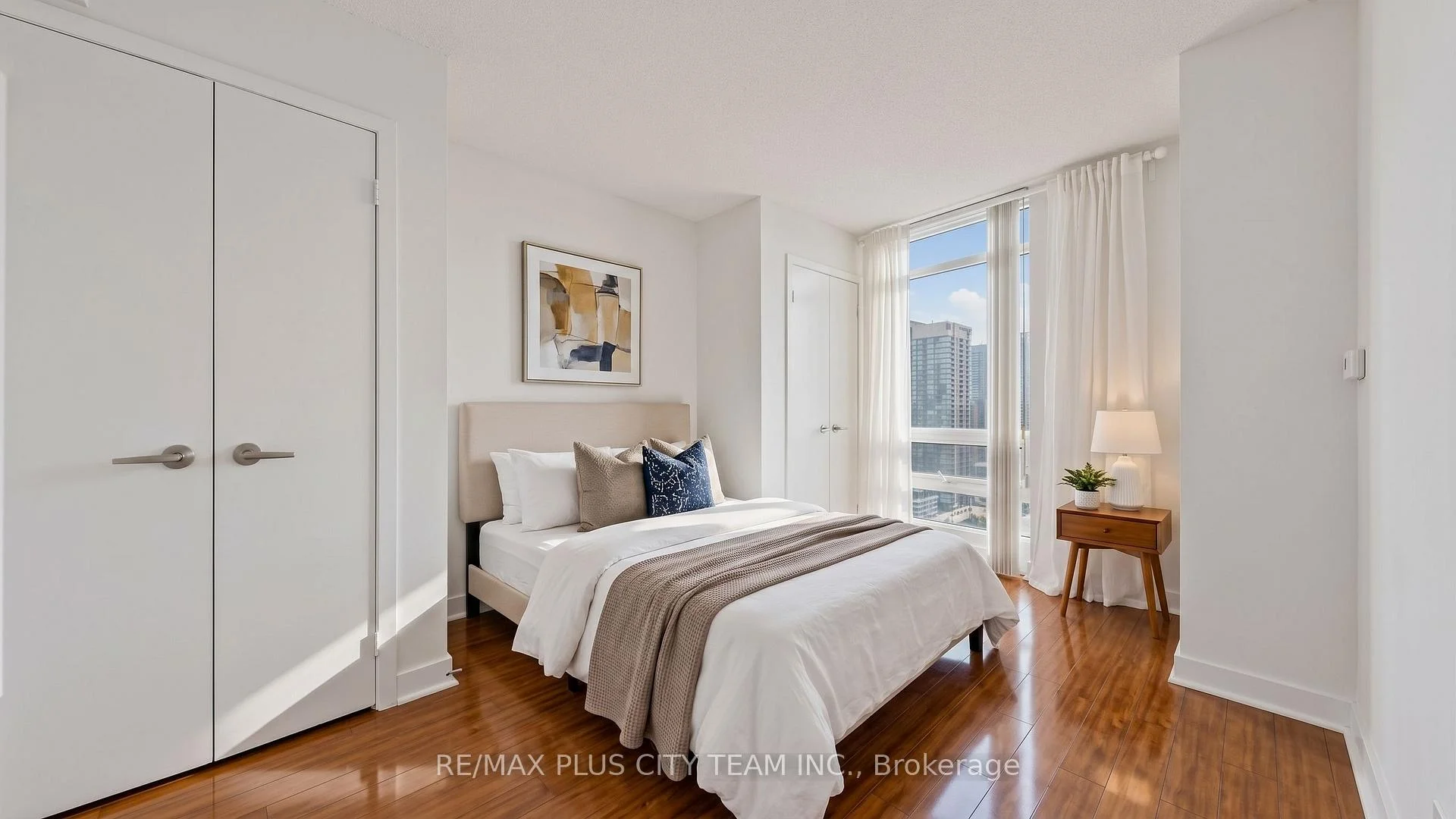 Photo 30 of Unit 3011, 381 Front Street W, Toronto, Waterfront Communities — HOMEH