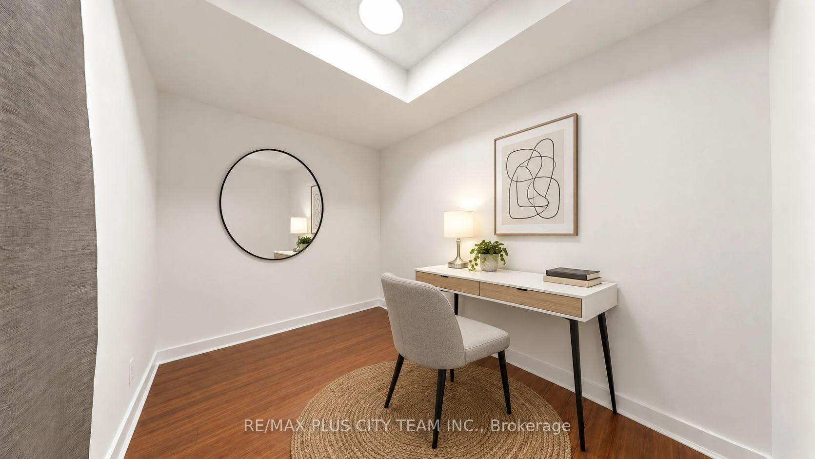 Photo 38 of Unit 3011, 381 Front Street W, Toronto, Waterfront Communities — HOMEH