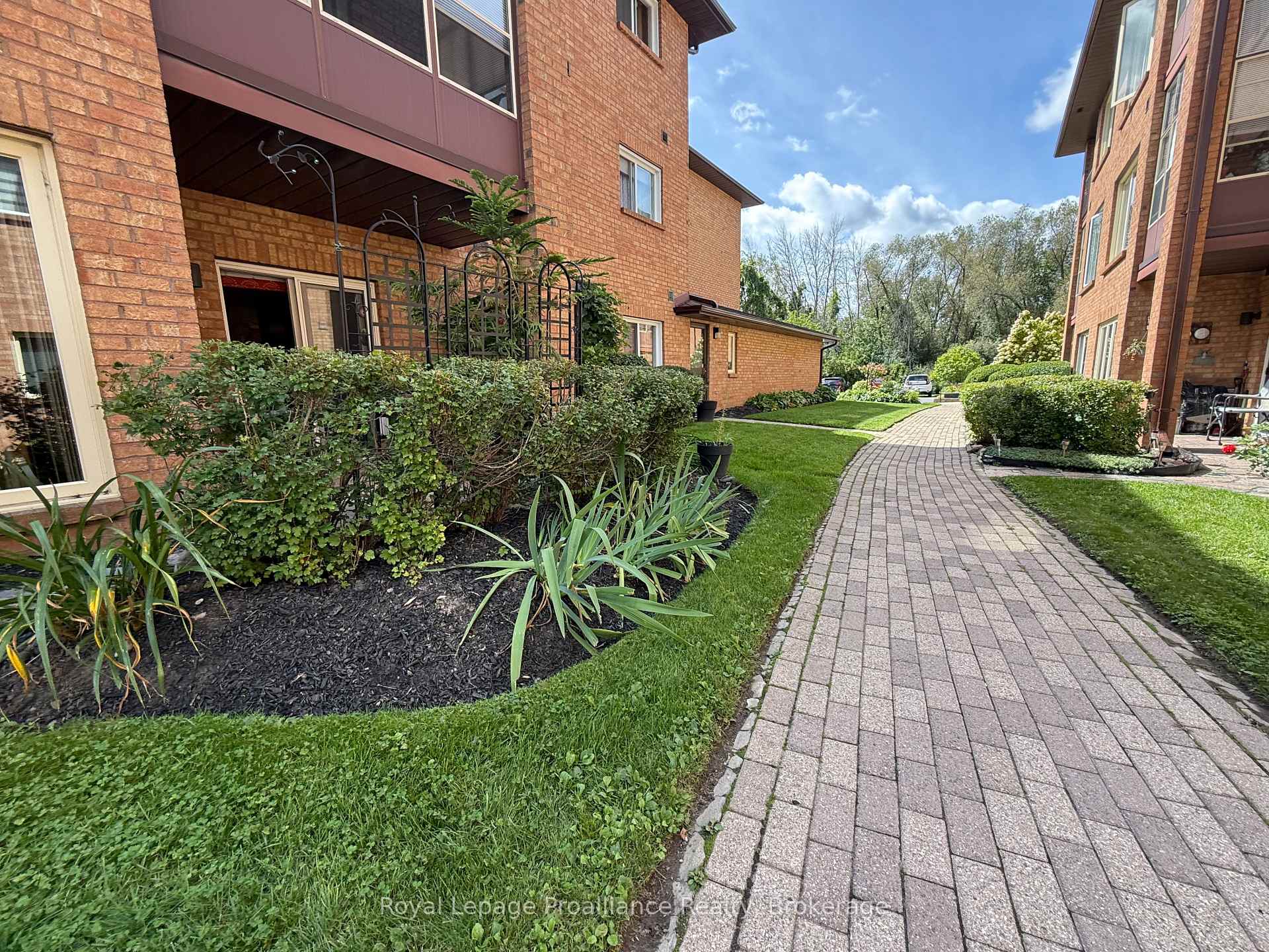 Photo 2 of Unit 102, 2181 Walker Avenue, Peterborough, Ashburnham Ward 4 — HOMEH