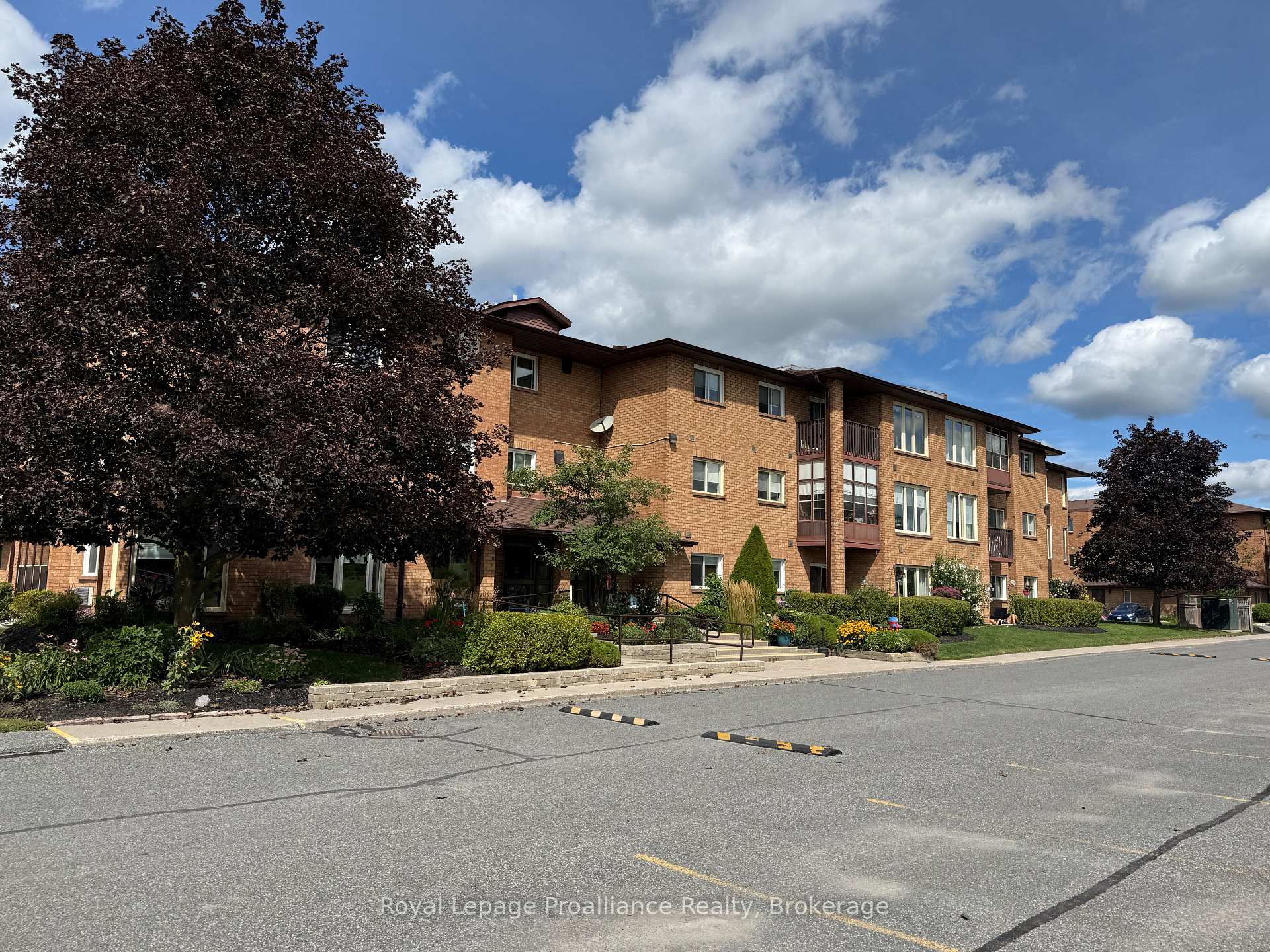Photo 9 of Unit 102, 2181 Walker Avenue, Peterborough, Ashburnham Ward 4 — HOMEH