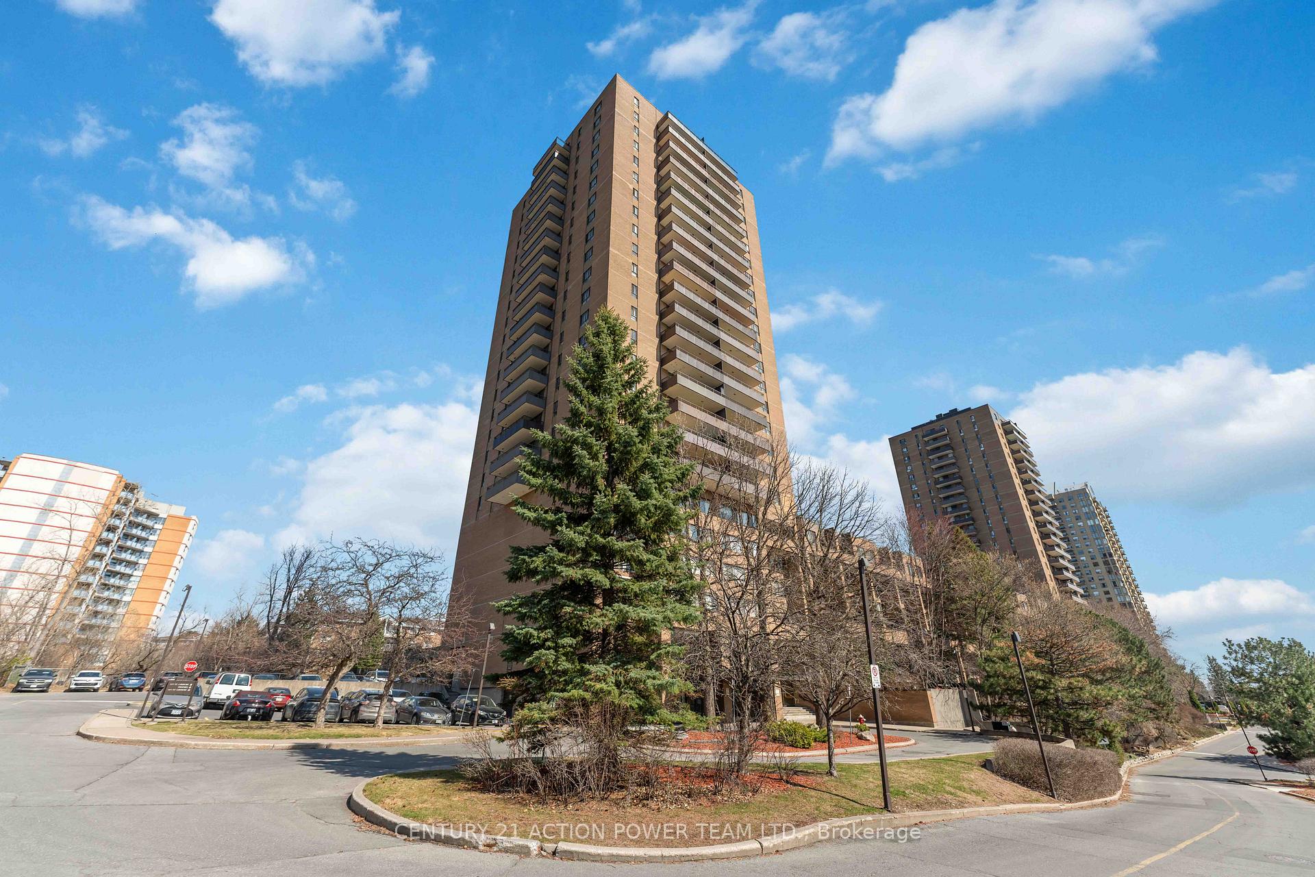 Photo of Unit 903, 505 St Laurent Boulevard