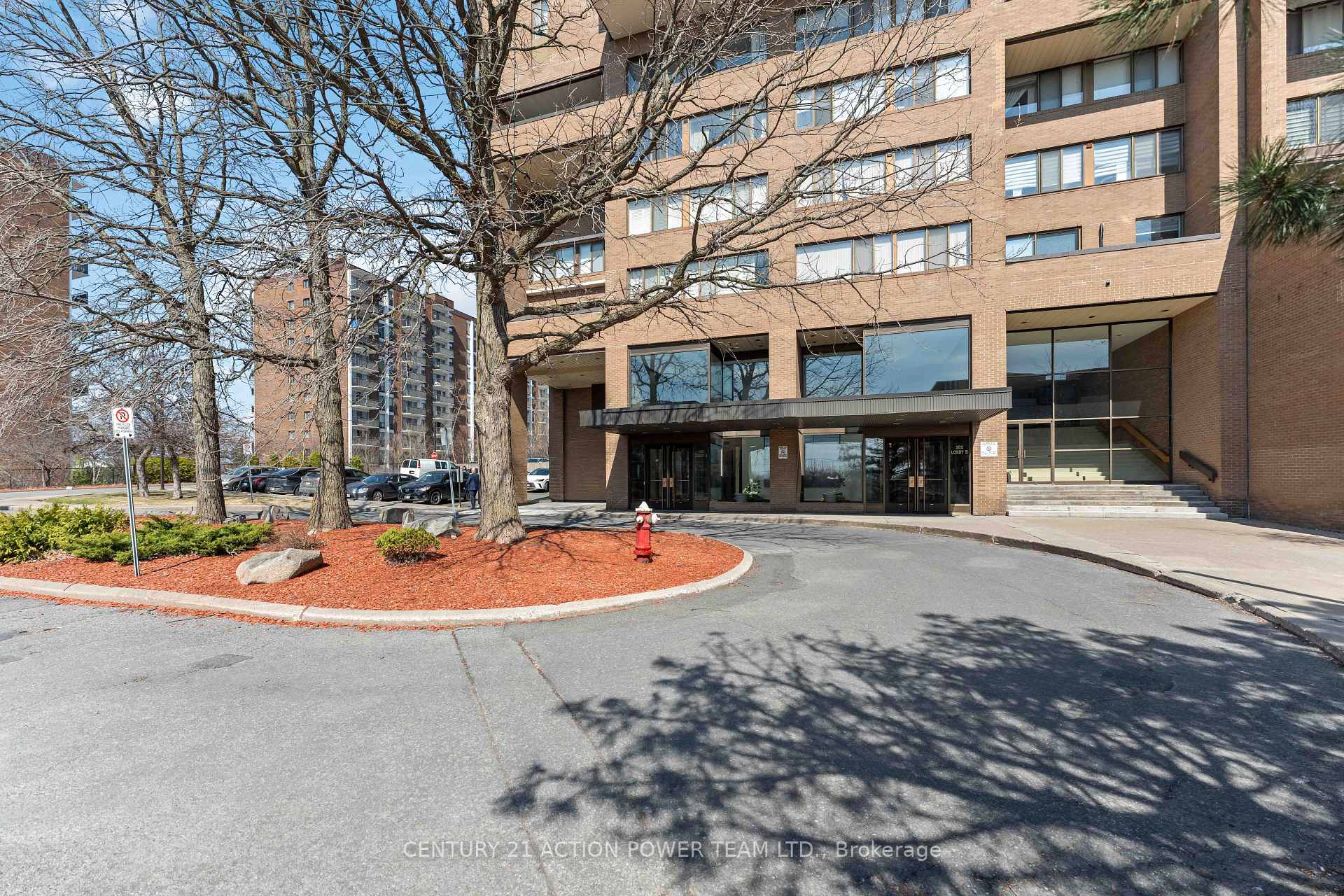 Photo 2 of Unit 903, 505 St Laurent Boulevard, Ottawa, Viscount Alexander Park — HOMEH