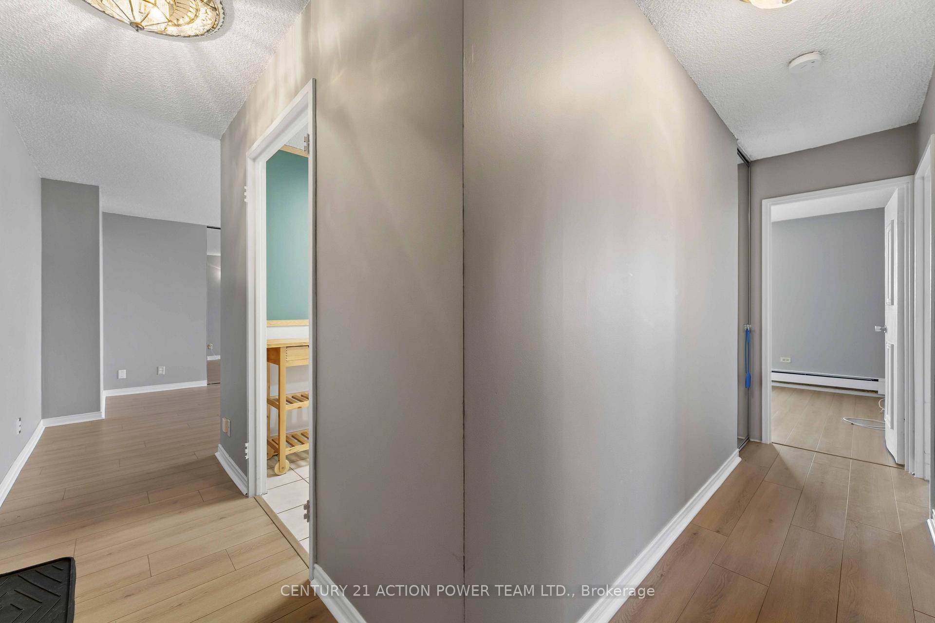 Photo 8 of Unit 903, 505 St Laurent Boulevard, Ottawa, Viscount Alexander Park — HOMEH