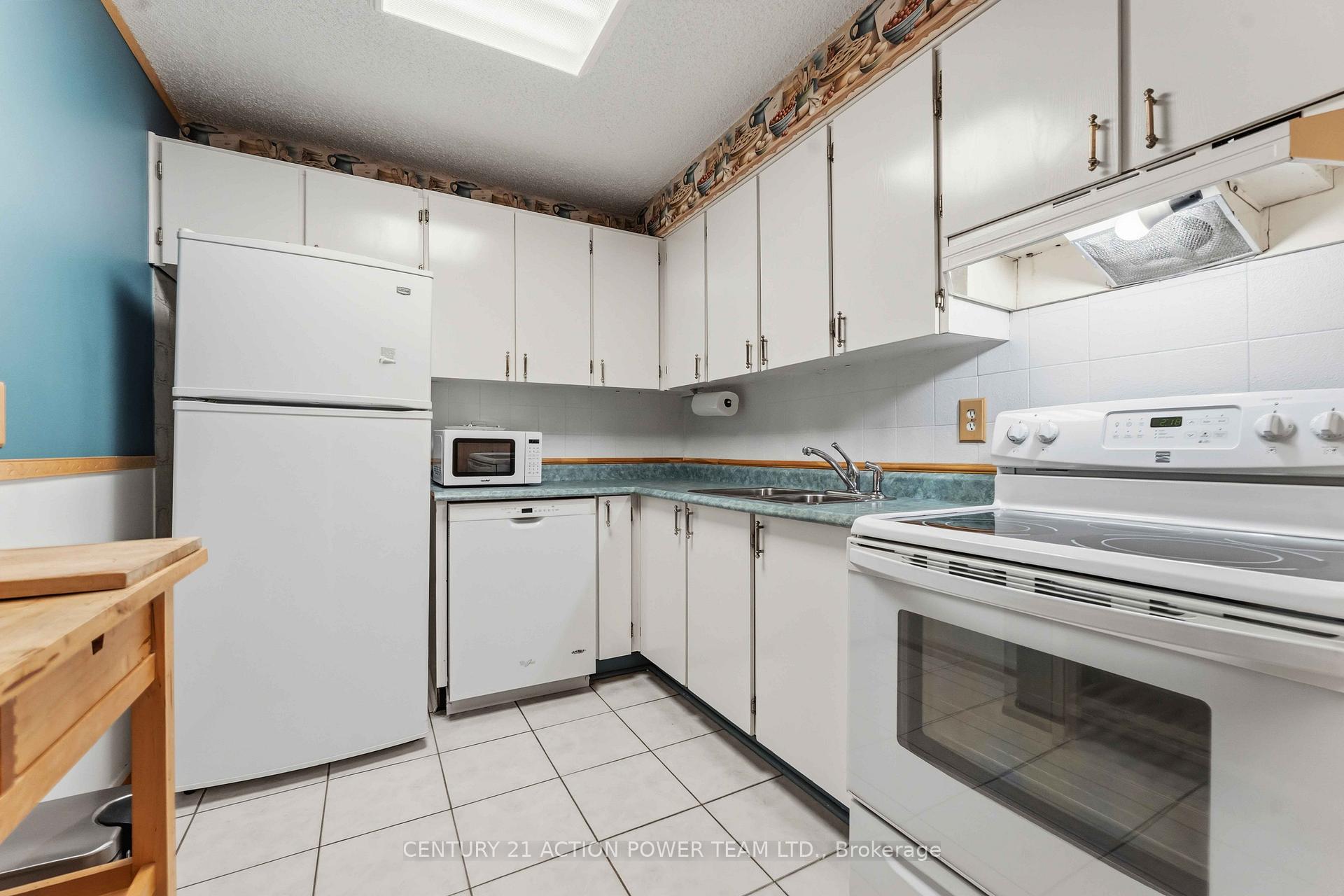 Photo 17 of Unit 903, 505 St Laurent Boulevard, Ottawa, Viscount Alexander Park — HOMEH