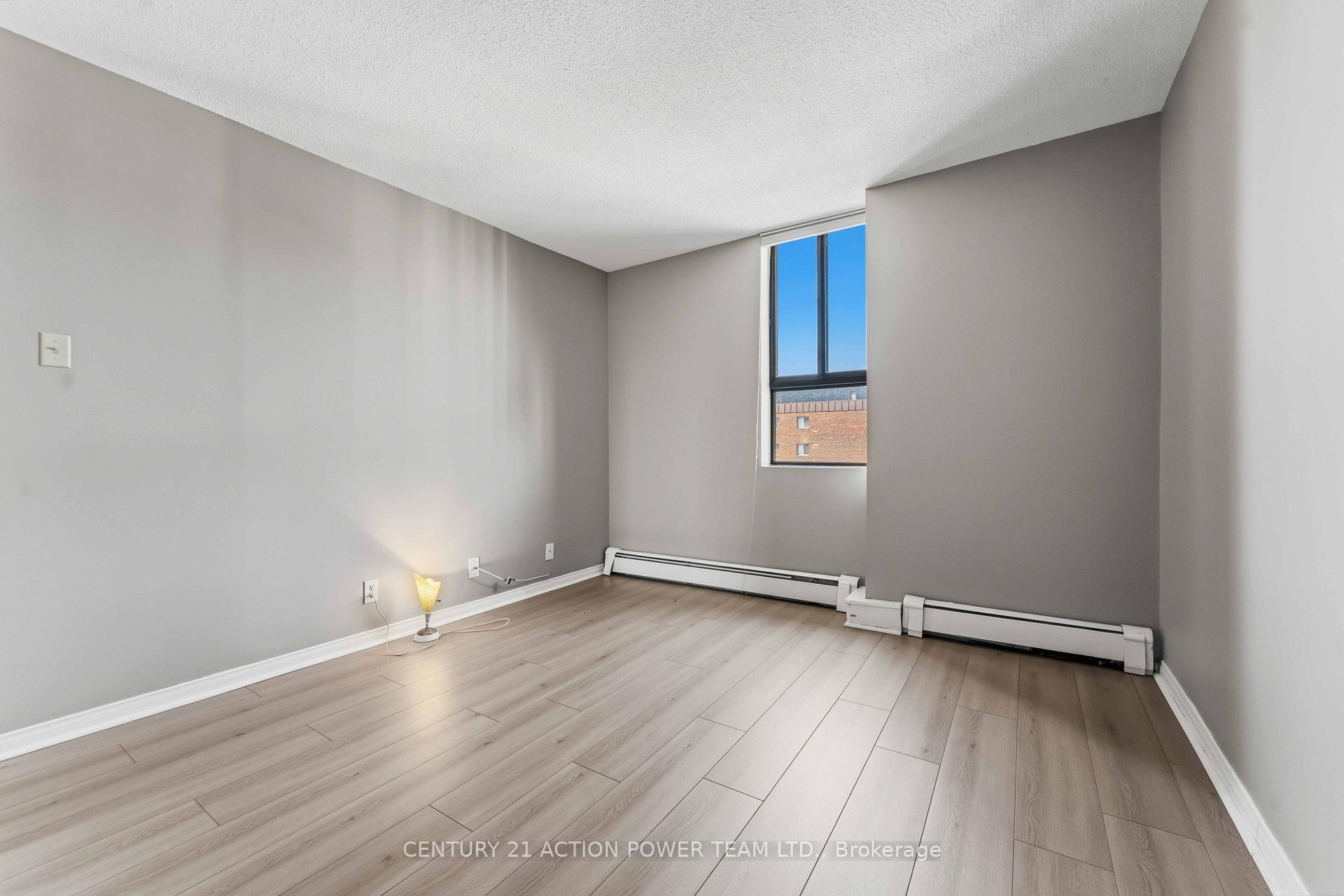 Photo 32 of Unit 903, 505 St Laurent Boulevard, Ottawa, Viscount Alexander Park — HOMEH