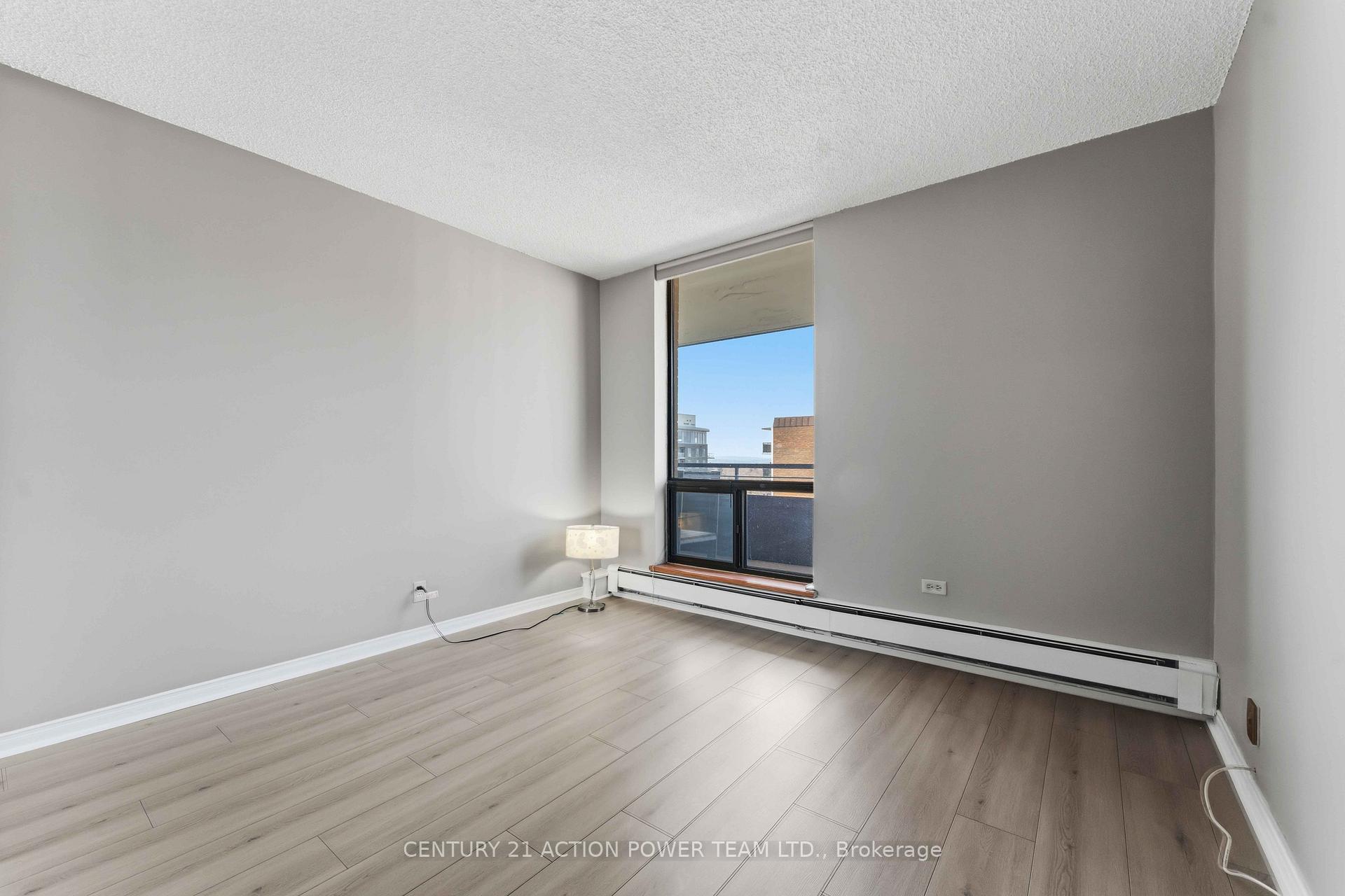 Photo 28 of Unit 903, 505 St Laurent Boulevard, Ottawa, Viscount Alexander Park — HOMEH