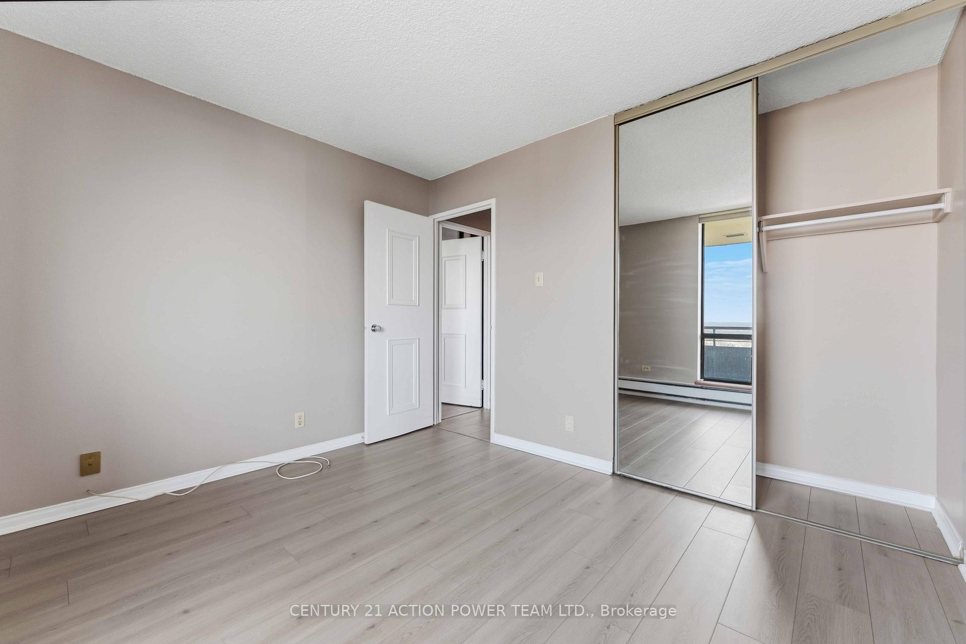 Photo 30 of Unit 903, 505 St Laurent Boulevard, Ottawa, Viscount Alexander Park — HOMEH
